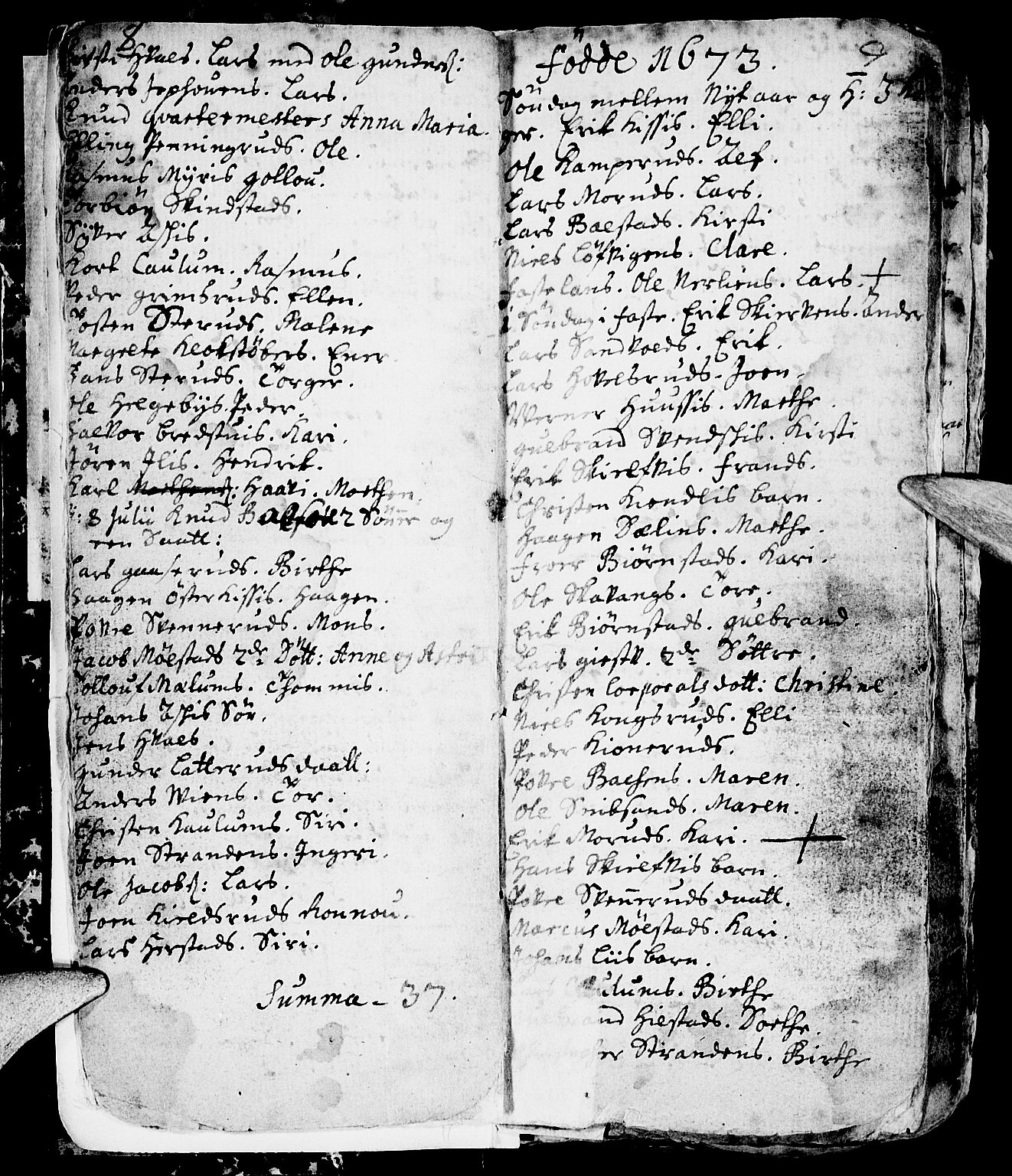 Nes prestekontor, Hedmark, AV/SAH-PREST-020/L/La/L0001: Parish register (copy) no. 1, 1663-1784, p. 8-9