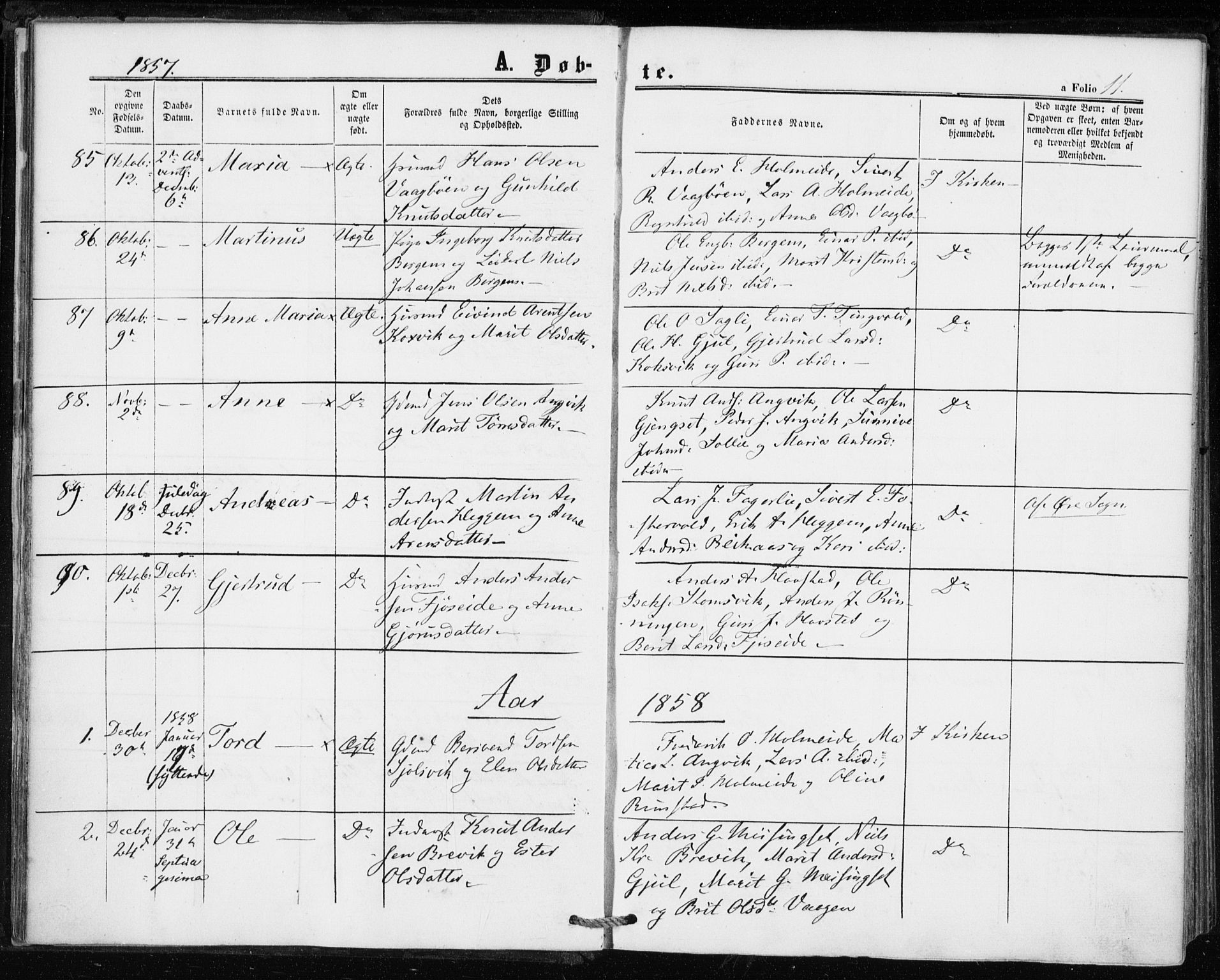 Ministerialprotokoller, klokkerbøker og fødselsregistre - Møre og Romsdal, SAT/A-1454/586/L0985: Parish register (official) no. 586A11, 1857-1866, p. 11
