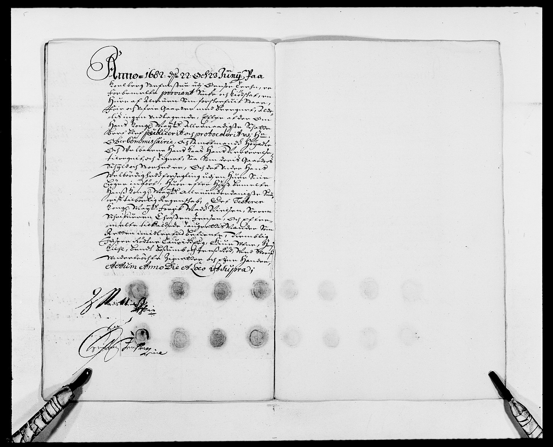 Rentekammeret inntil 1814, Reviderte regnskaper, Fogderegnskap, AV/RA-EA-4092/R03/L0112: Fogderegnskap Onsøy, Tune, Veme og Åbygge fogderi, 1681-1683, p. 135