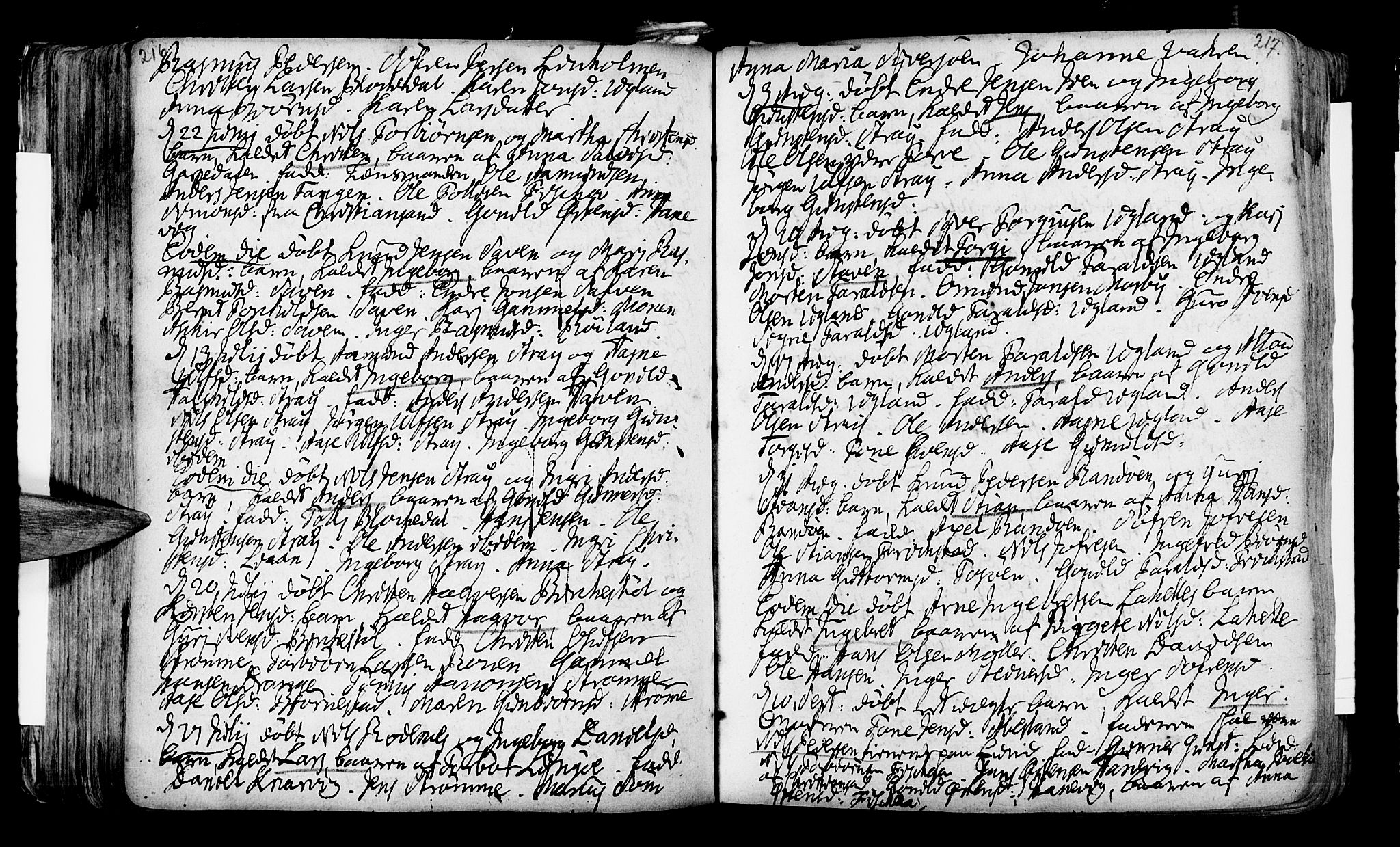 Oddernes sokneprestkontor, AV/SAK-1111-0033/F/Fa/Faa/L0002: Parish register (official) no. A 2, 1719-1764, p. 216-217