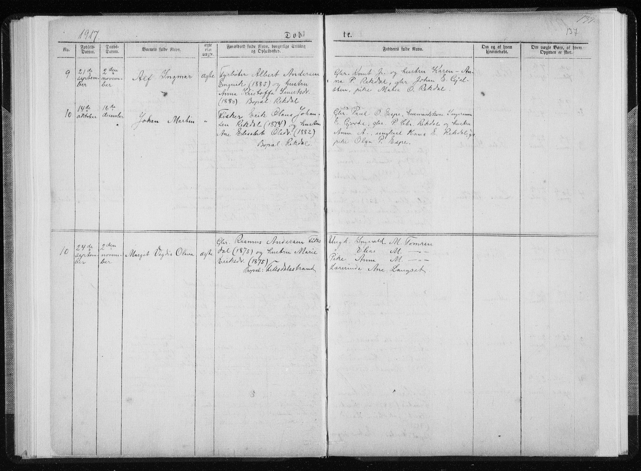 Ministerialprotokoller, klokkerbøker og fødselsregistre - Møre og Romsdal, SAT/A-1454/540/L0541: Parish register (copy) no. 540C01, 1867-1920, p. 137
