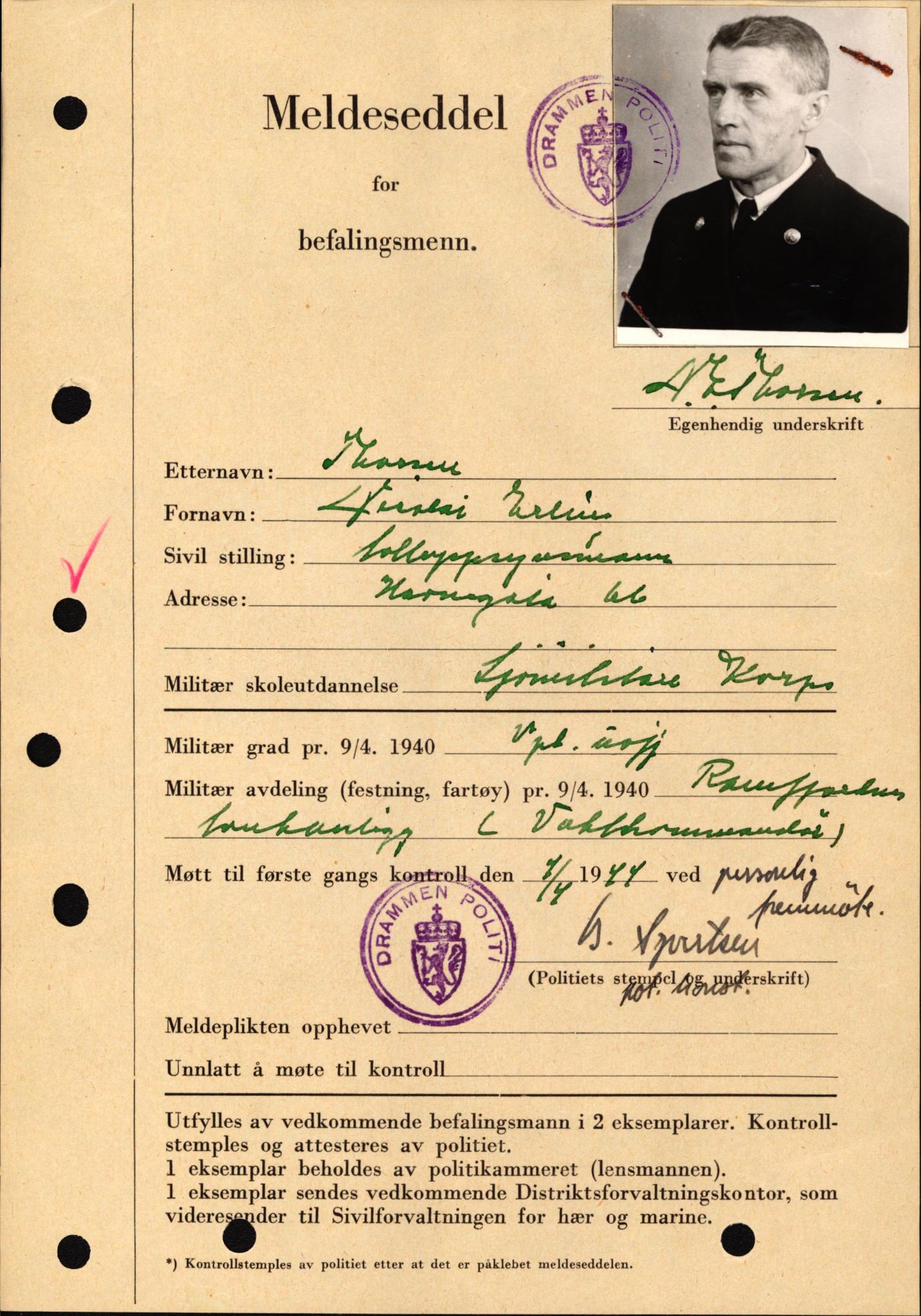 Forsvaret, Forsvarets krigshistoriske avdeling, AV/RA-RAFA-2017/Y/Yf/L0209: II-C-11-2121  -  Okkupasjonstiden.  Meldesedler for befal med foto og oppl. om militær grad 9. apr. 1940., 1944-1945, p. 1103