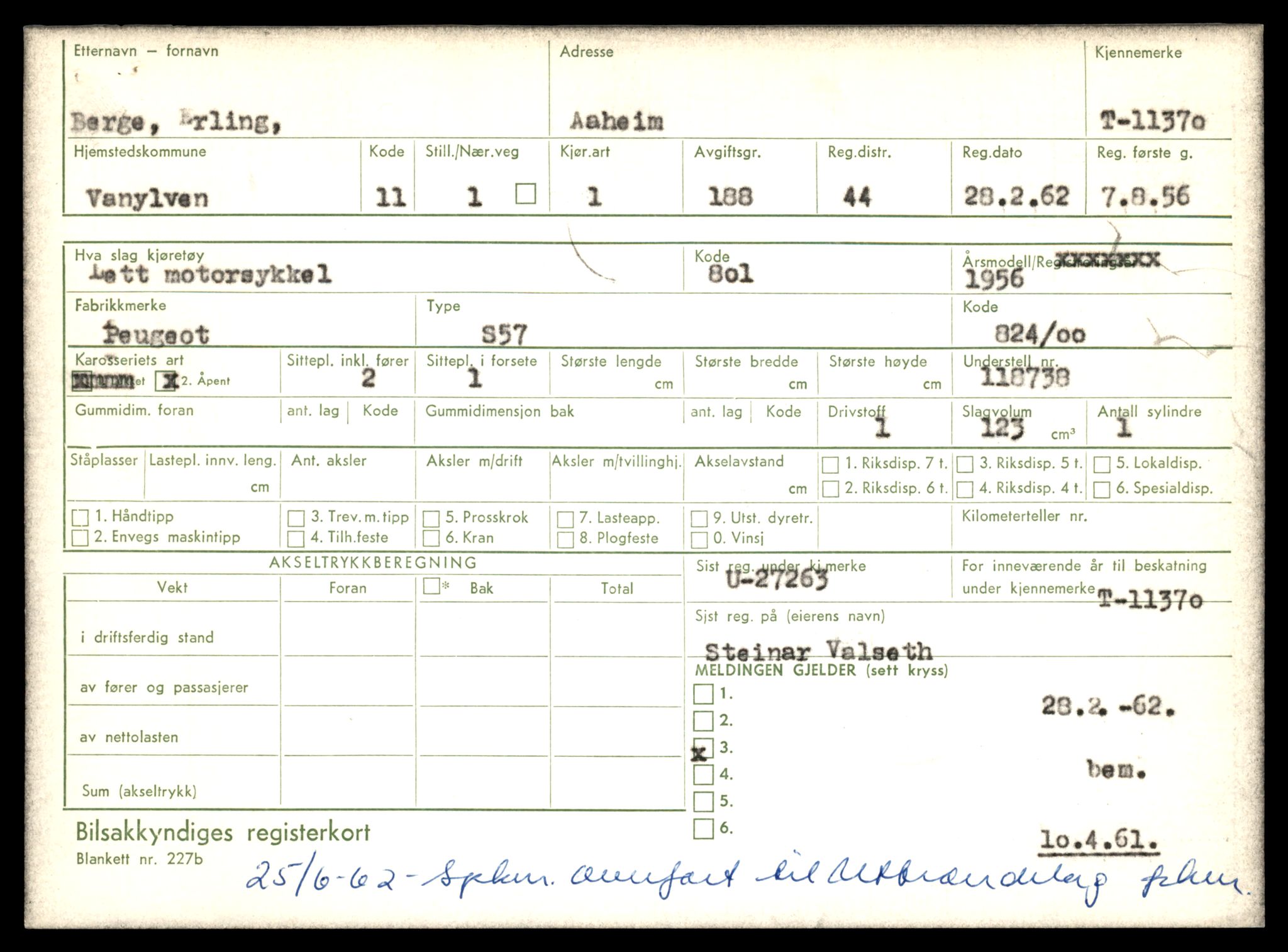 Møre og Romsdal vegkontor - Ålesund trafikkstasjon, AV/SAT-A-4099/F/Fe/L0028: Registreringskort for kjøretøy T 11290 - T 11429, 1927-1998, p. 1701