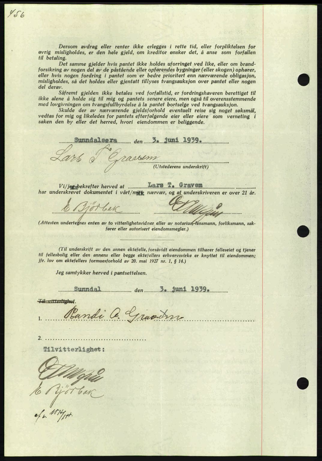 Nordmøre sorenskriveri, AV/SAT-A-4132/1/2/2Ca: Mortgage book no. B85, 1939-1939, Diary no: : 1700/1939