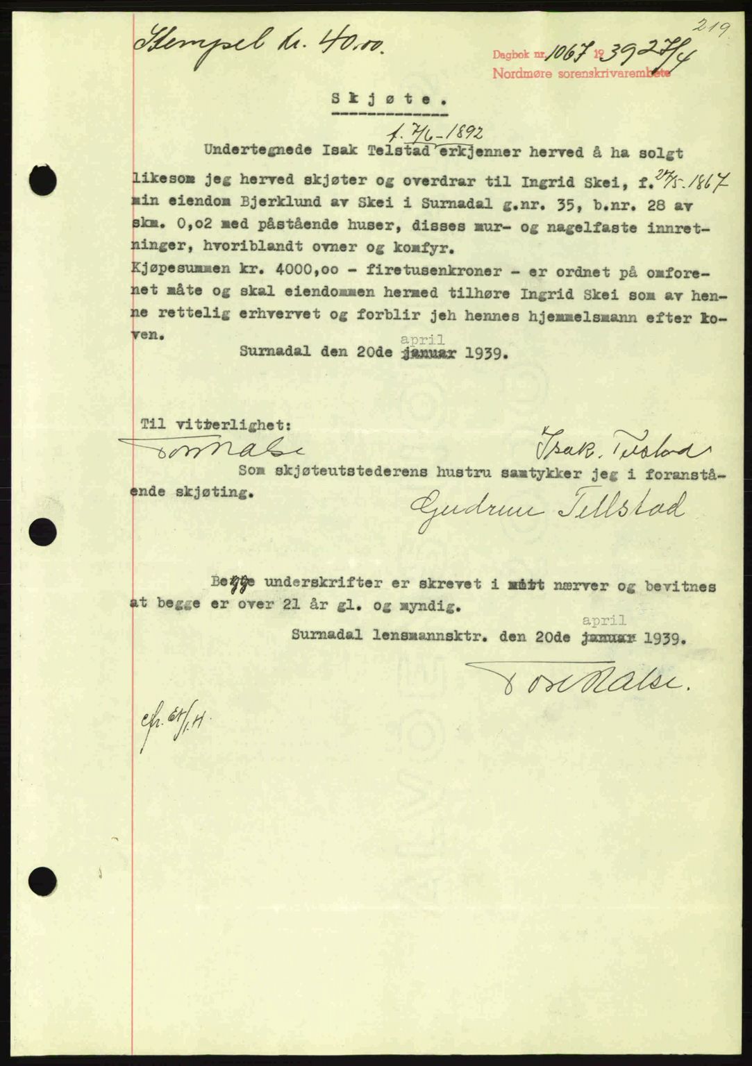 Nordmøre sorenskriveri, AV/SAT-A-4132/1/2/2Ca: Mortgage book no. A86, 1939-1939, Diary no: : 1067/1939