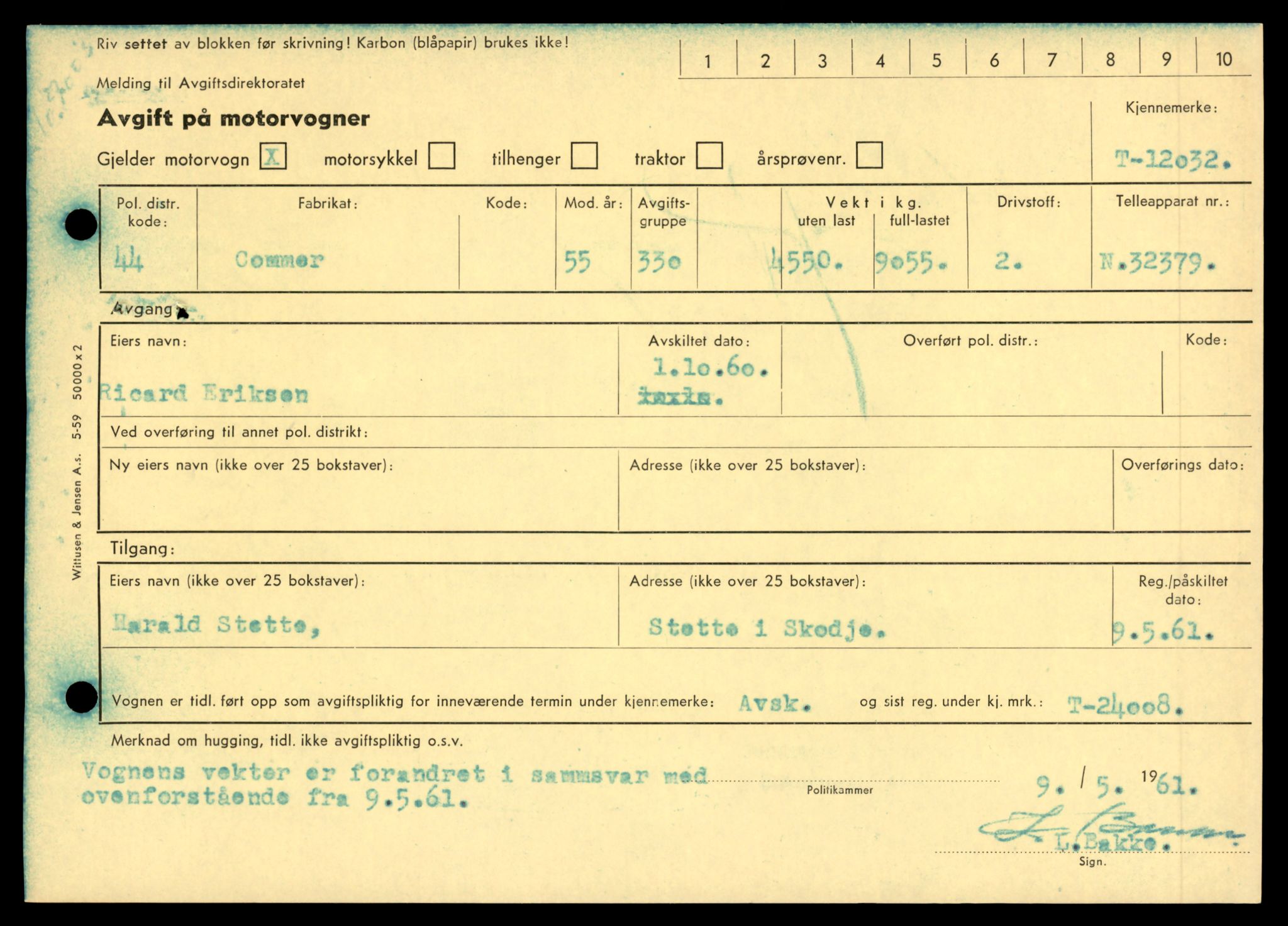Møre og Romsdal vegkontor - Ålesund trafikkstasjon, AV/SAT-A-4099/F/Fe/L0032: Registreringskort for kjøretøy T 11997 - T 12149, 1927-1998, p. 1119