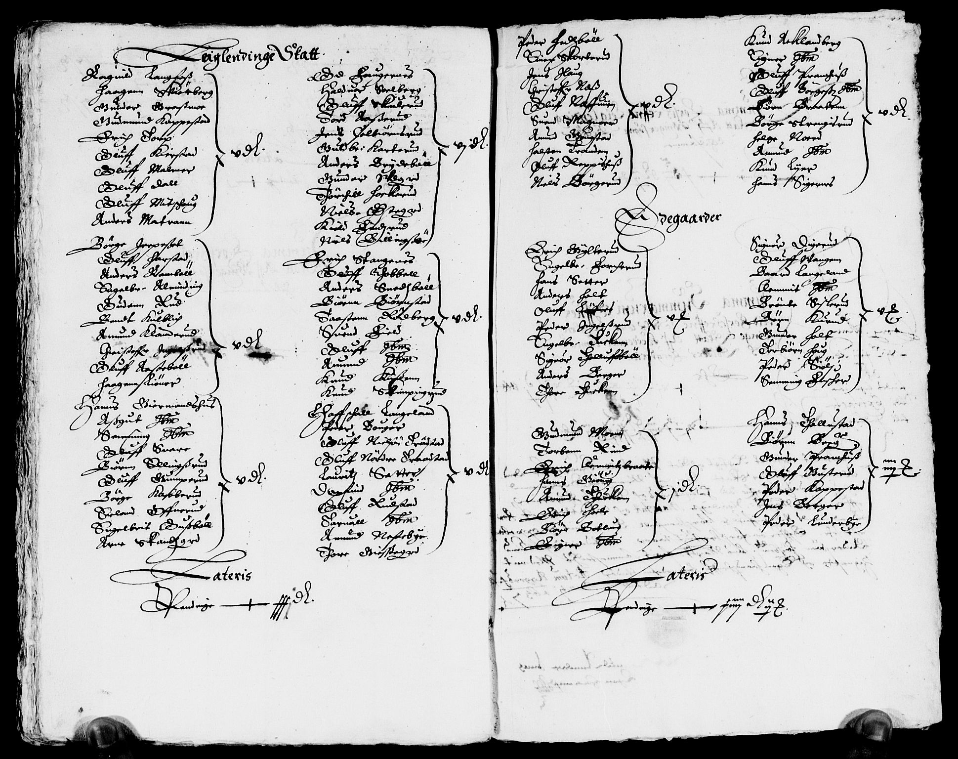 Rentekammeret inntil 1814, Reviderte regnskaper, Lensregnskaper, AV/RA-EA-5023/R/Rb/Rba/L0131: Akershus len, 1636-1637