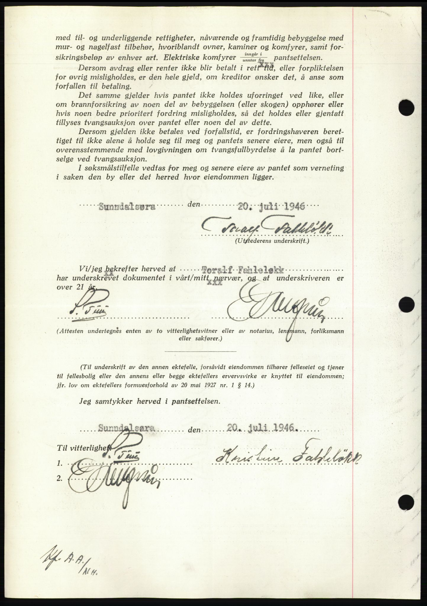 Nordmøre sorenskriveri, AV/SAT-A-4132/1/2/2Ca: Mortgage book no. B94, 1946-1946, Diary no: : 1572/1946