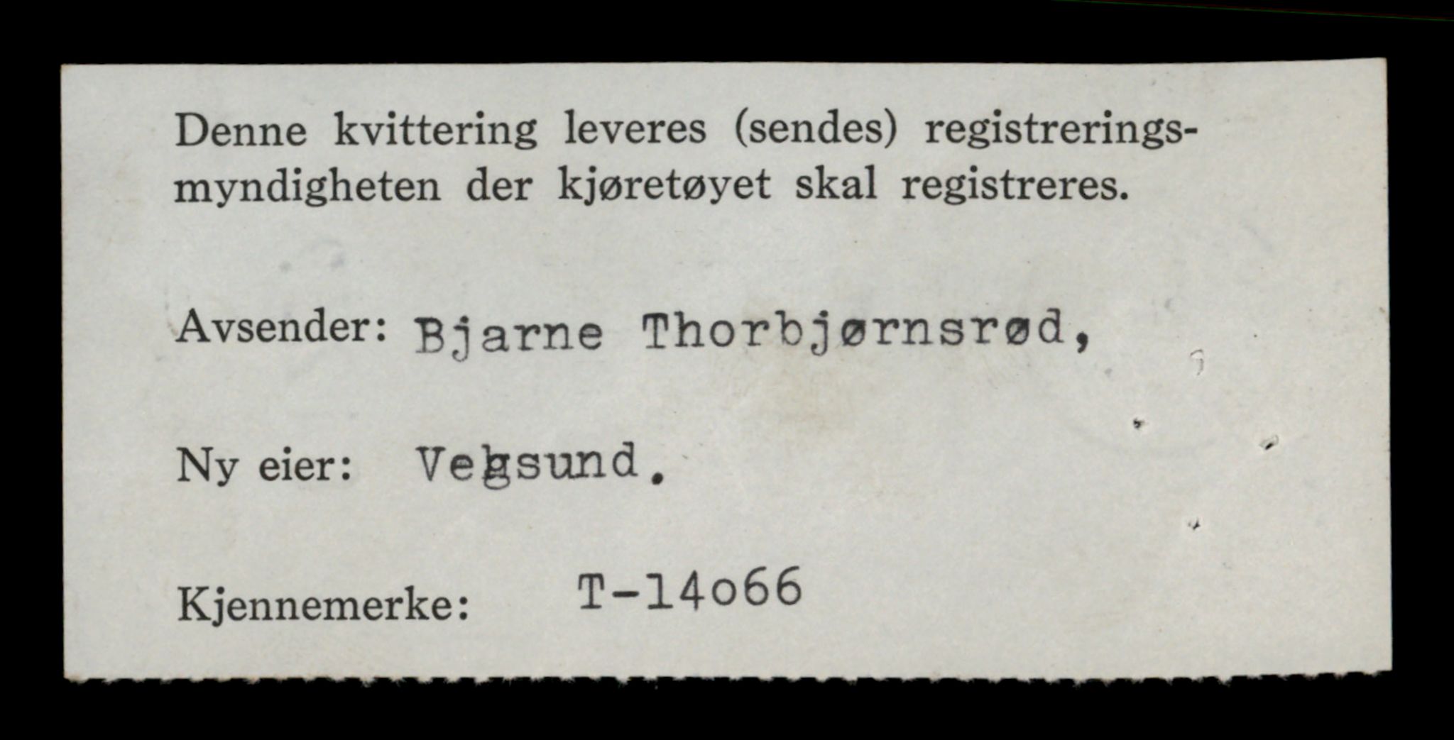 Møre og Romsdal vegkontor - Ålesund trafikkstasjon, AV/SAT-A-4099/F/Fe/L0042: Registreringskort for kjøretøy T 13906 - T 14079, 1927-1998, p. 2849