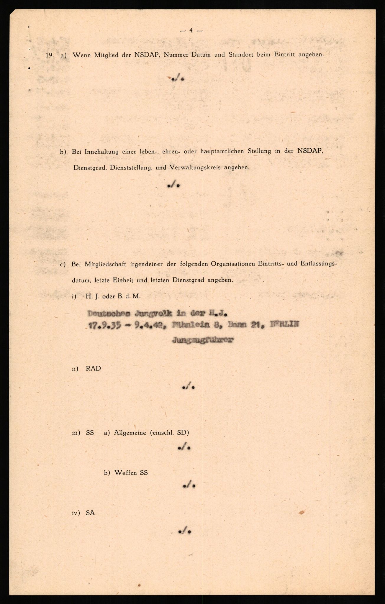 Forsvaret, Forsvarets overkommando II, RA/RAFA-3915/D/Db/L0021: CI Questionaires. Tyske okkupasjonsstyrker i Norge. Tyskere., 1945-1946, p. 382