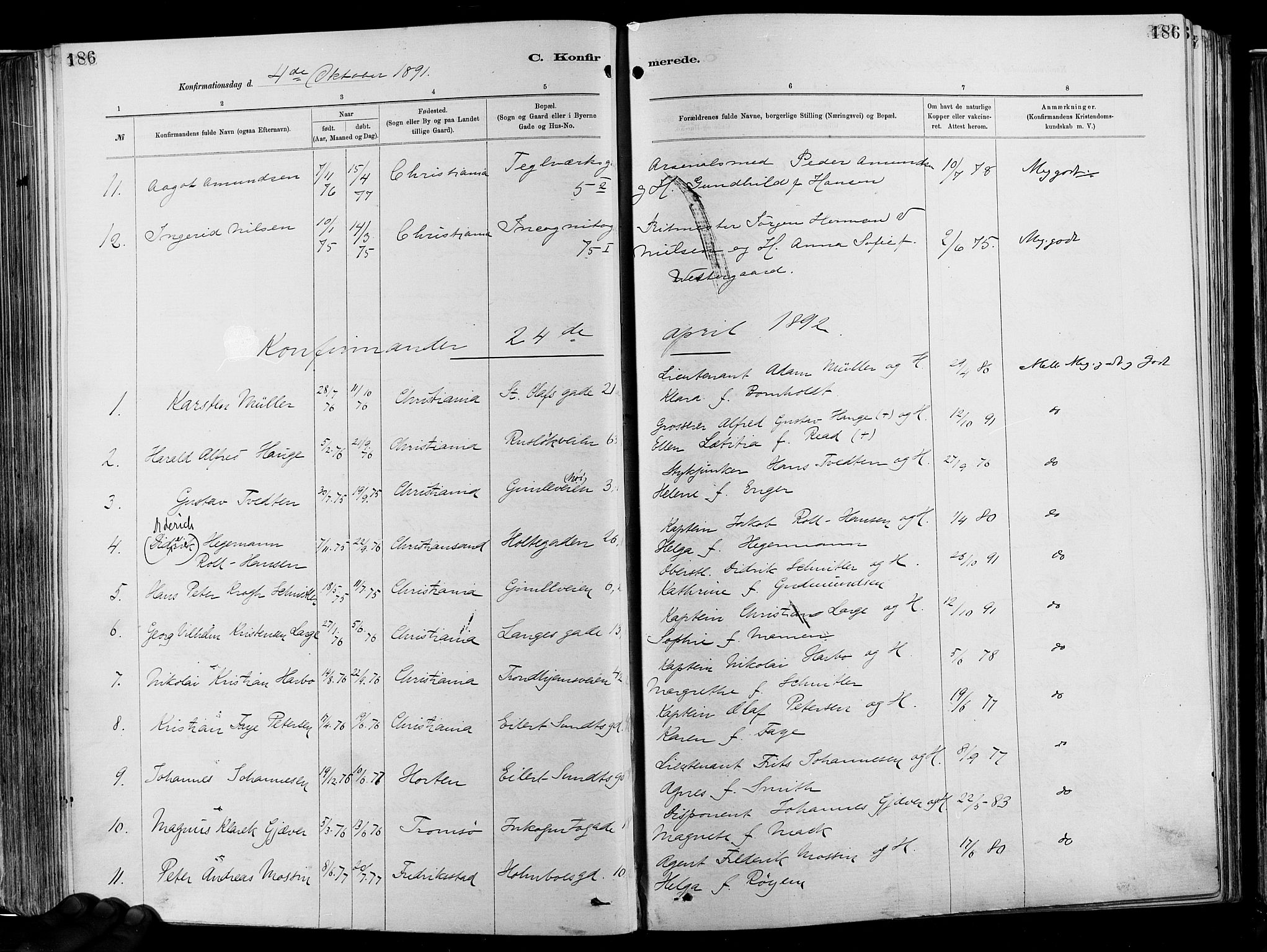 Garnisonsmenigheten Kirkebøker, SAO/A-10846/F/Fa/L0012: Parish register (official) no. 12, 1880-1893, p. 186