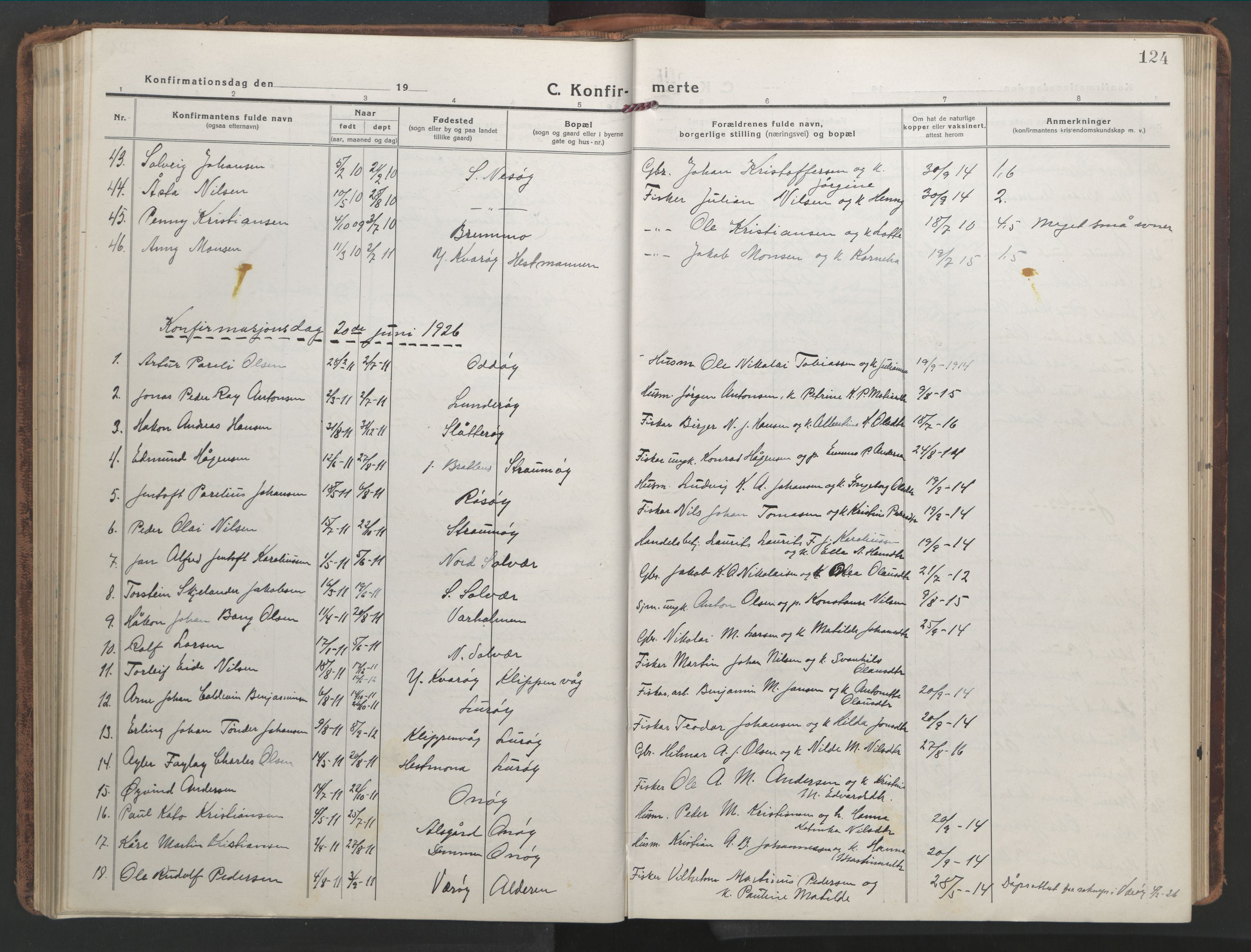 Ministerialprotokoller, klokkerbøker og fødselsregistre - Nordland, SAT/A-1459/839/L0574: Parish register (copy) no. 839C04, 1918-1950, p. 124