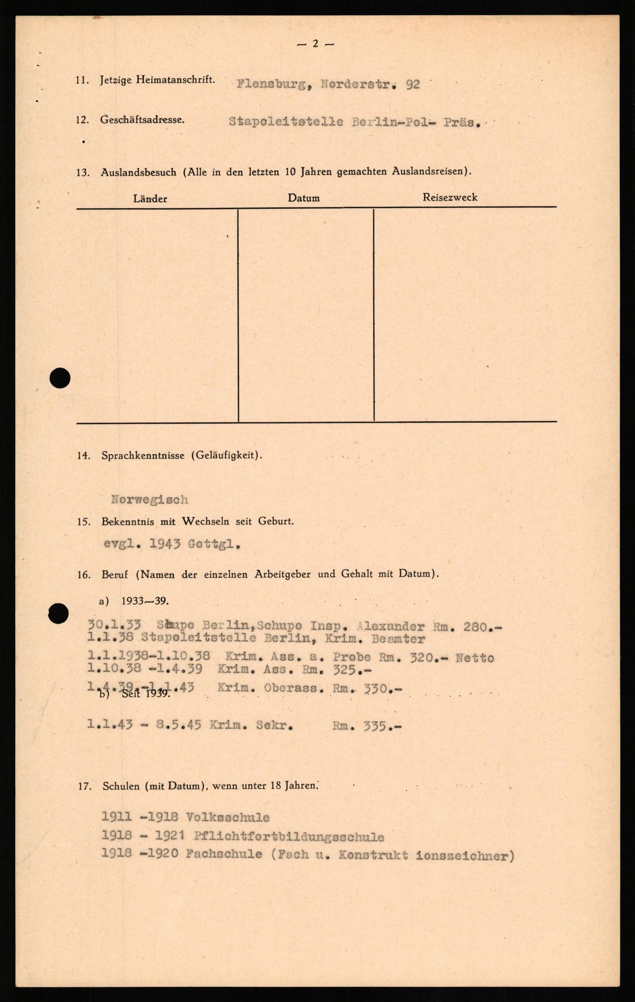 Forsvaret, Forsvarets overkommando II, AV/RA-RAFA-3915/D/Db/L0023: CI Questionaires. Tyske okkupasjonsstyrker i Norge. Tyskere., 1945-1946, p. 13