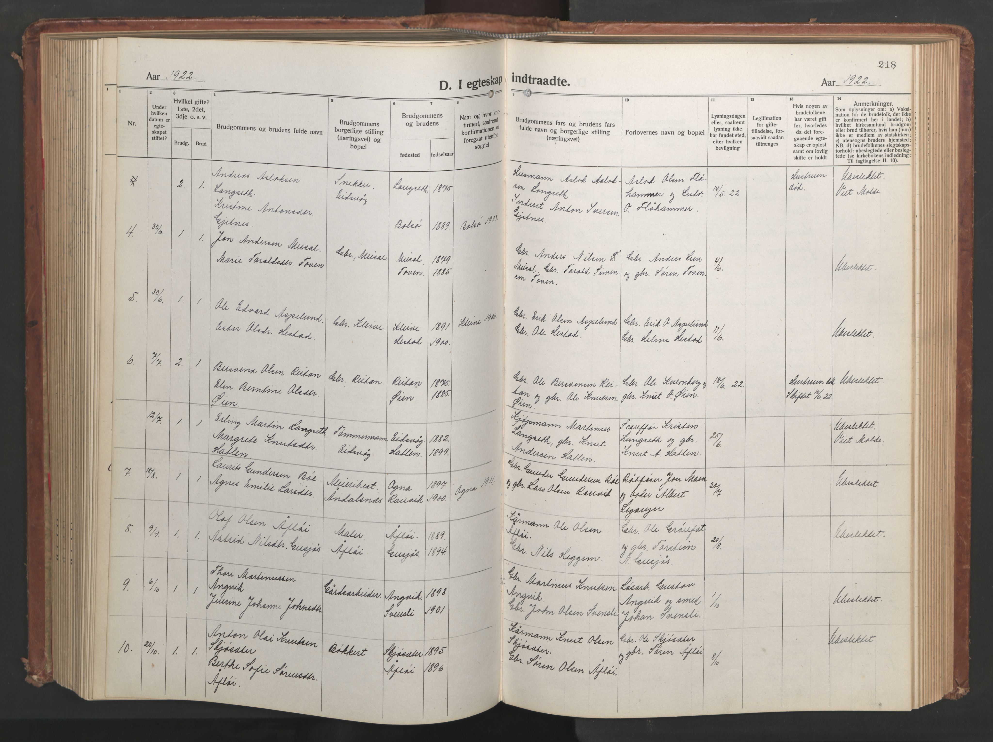 Ministerialprotokoller, klokkerbøker og fødselsregistre - Møre og Romsdal, SAT/A-1454/551/L0633: Parish register (copy) no. 551C05, 1921-1961, p. 218