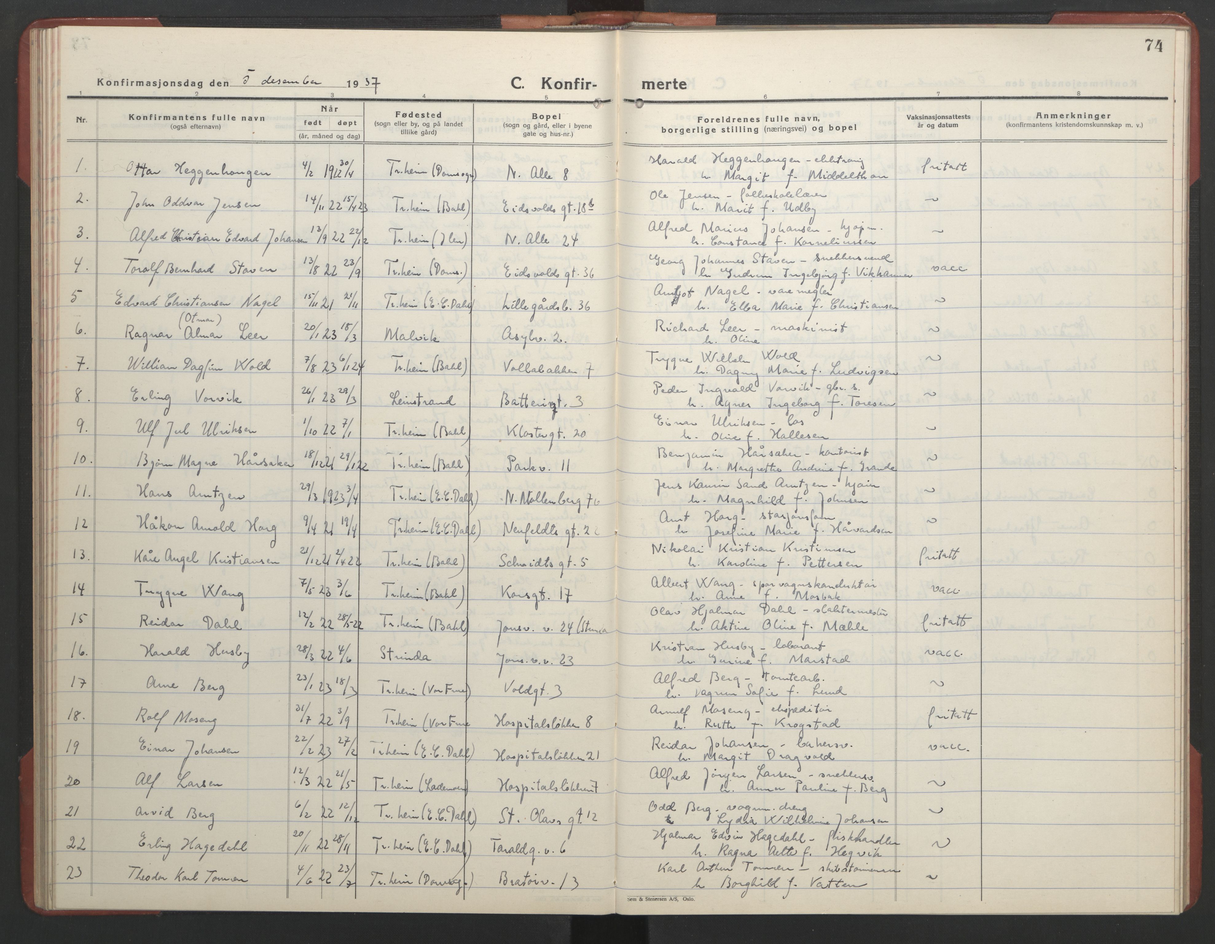 Ministerialprotokoller, klokkerbøker og fødselsregistre - Sør-Trøndelag, AV/SAT-A-1456/602/L0151: Parish register (copy) no. 602C19, 1925-1951, p. 74