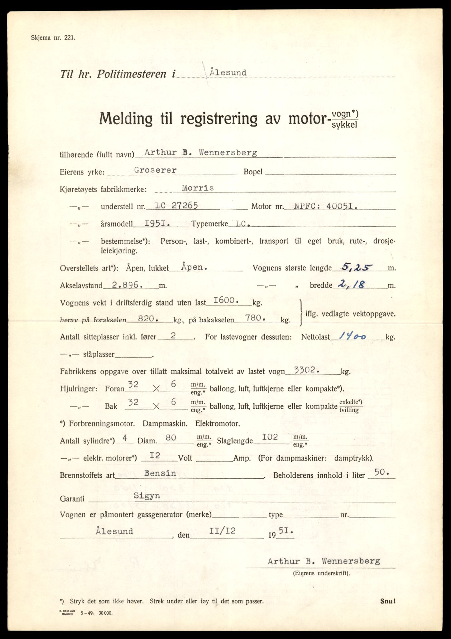 Møre og Romsdal vegkontor - Ålesund trafikkstasjon, AV/SAT-A-4099/F/Fe/L0036: Registreringskort for kjøretøy T 12831 - T 13030, 1927-1998, p. 233