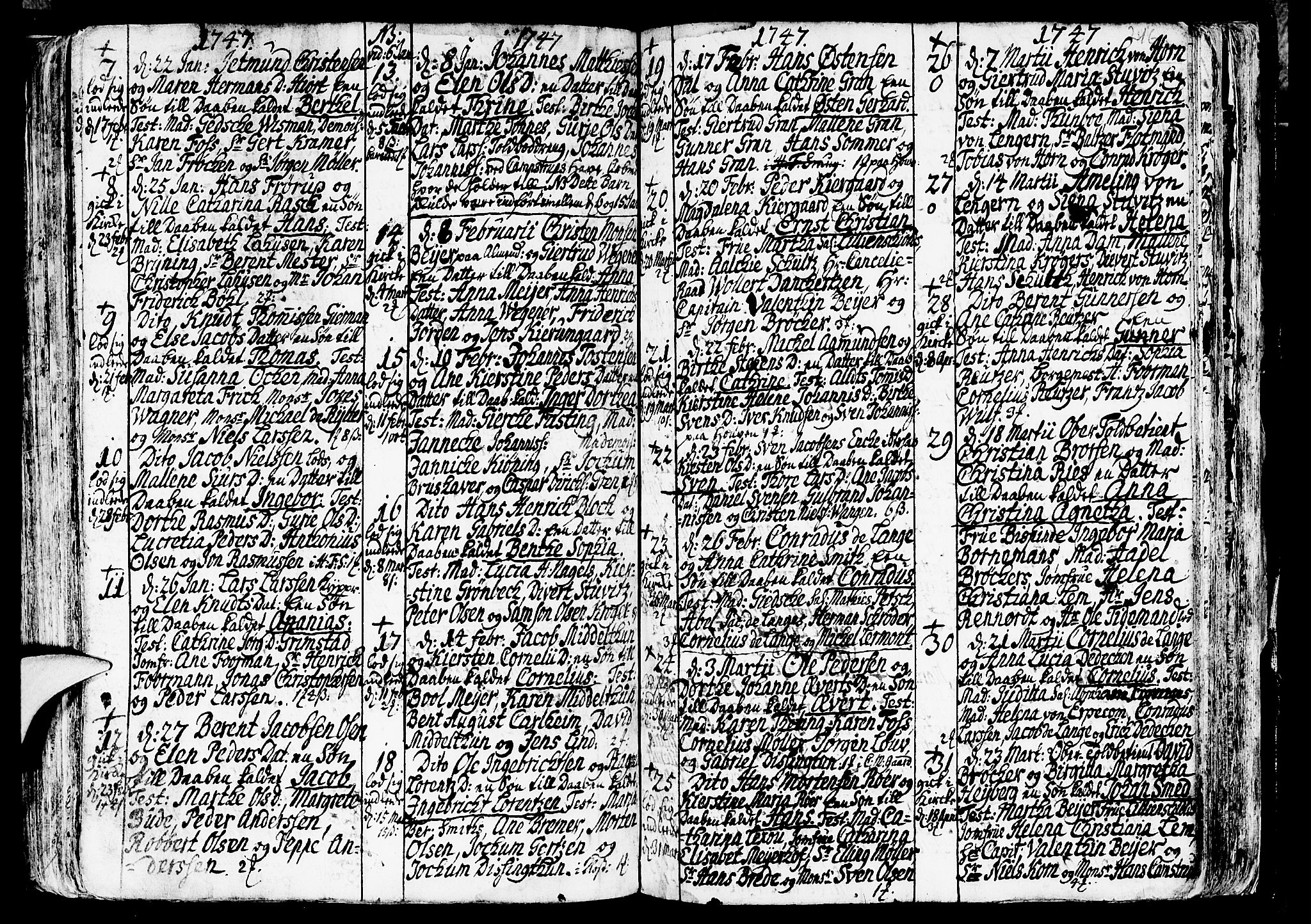 Nykirken Sokneprestembete, AV/SAB-A-77101/H/Haa/L0003: Parish register (official) no. A 3, 1717-1764, p. 216