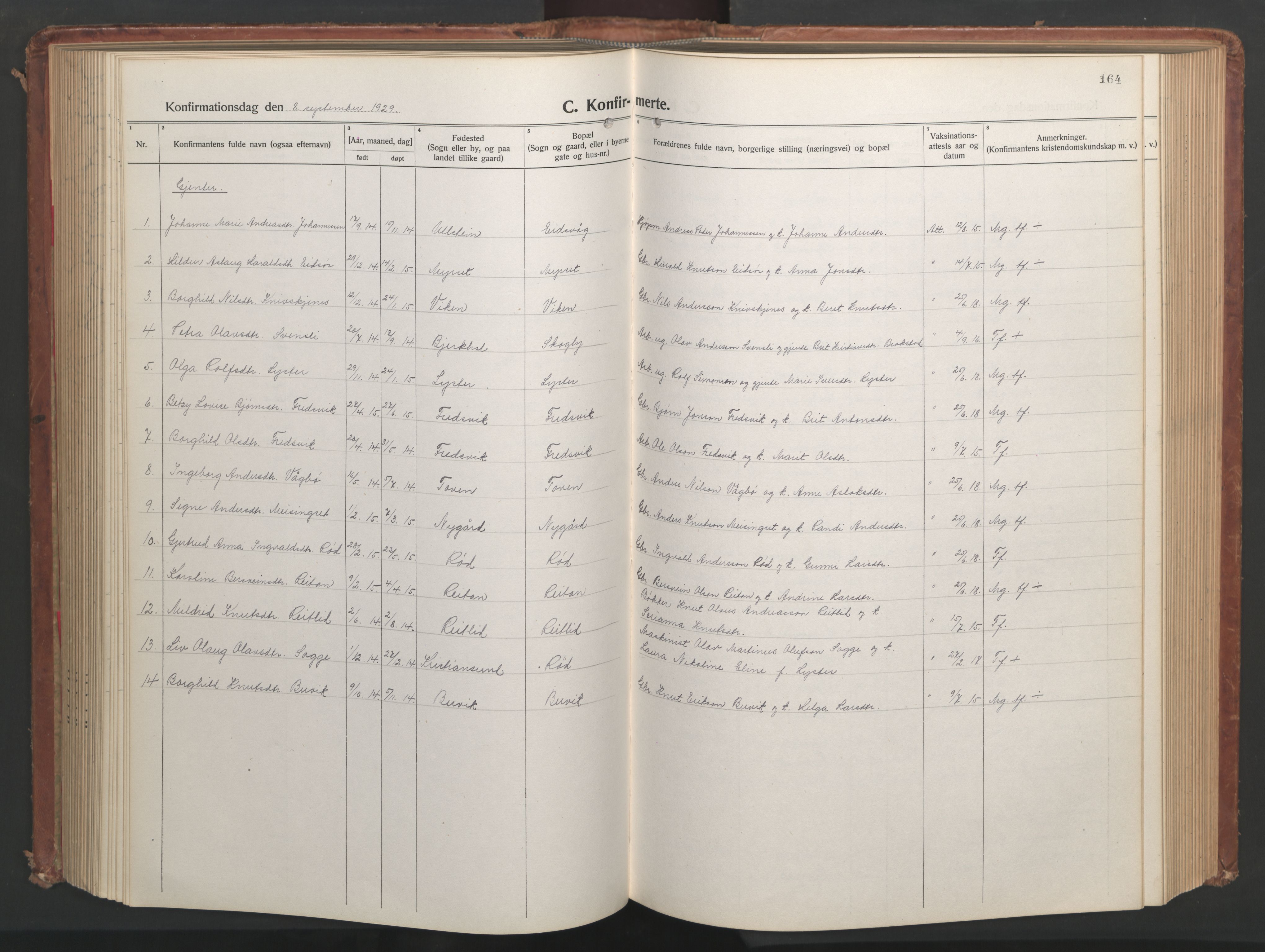 Ministerialprotokoller, klokkerbøker og fødselsregistre - Møre og Romsdal, AV/SAT-A-1454/551/L0633: Parish register (copy) no. 551C05, 1921-1961, p. 164