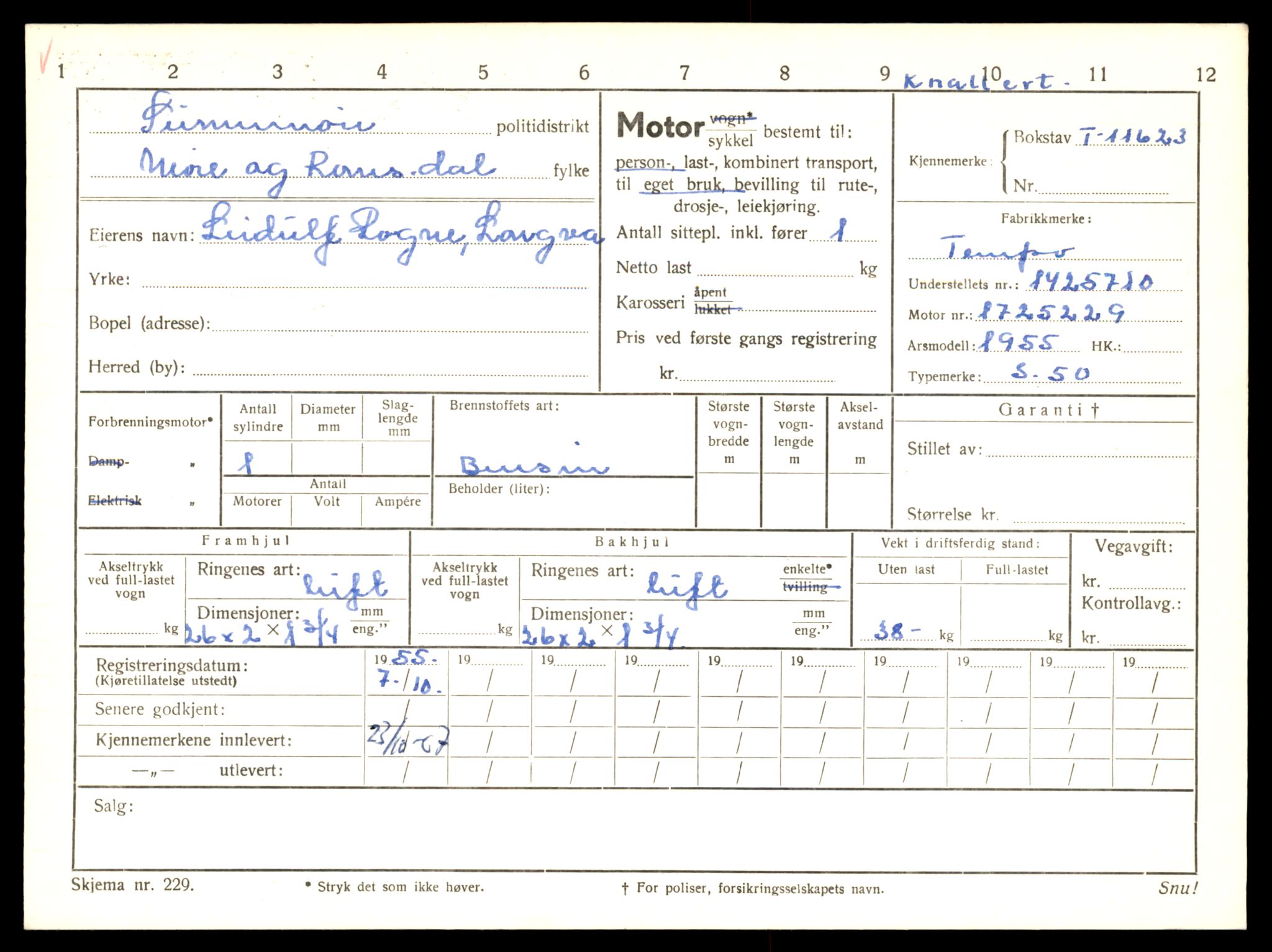 Møre og Romsdal vegkontor - Ålesund trafikkstasjon, AV/SAT-A-4099/F/Fe/L0030: Registreringskort for kjøretøy T 11620 - T 11799, 1927-1998, p. 31