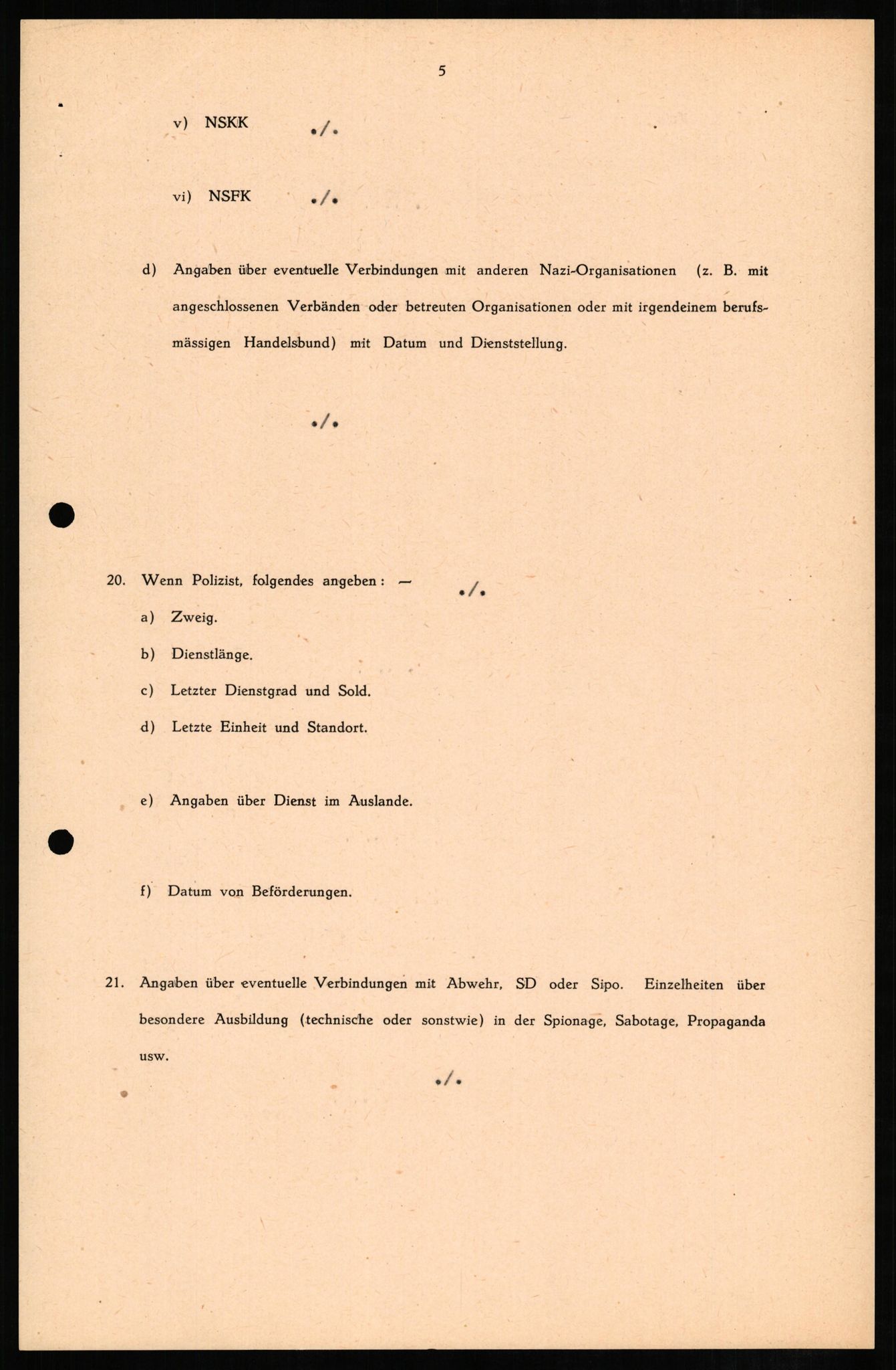 Forsvaret, Forsvarets overkommando II, RA/RAFA-3915/D/Db/L0007: CI Questionaires. Tyske okkupasjonsstyrker i Norge. Tyskere., 1945-1946, p. 226