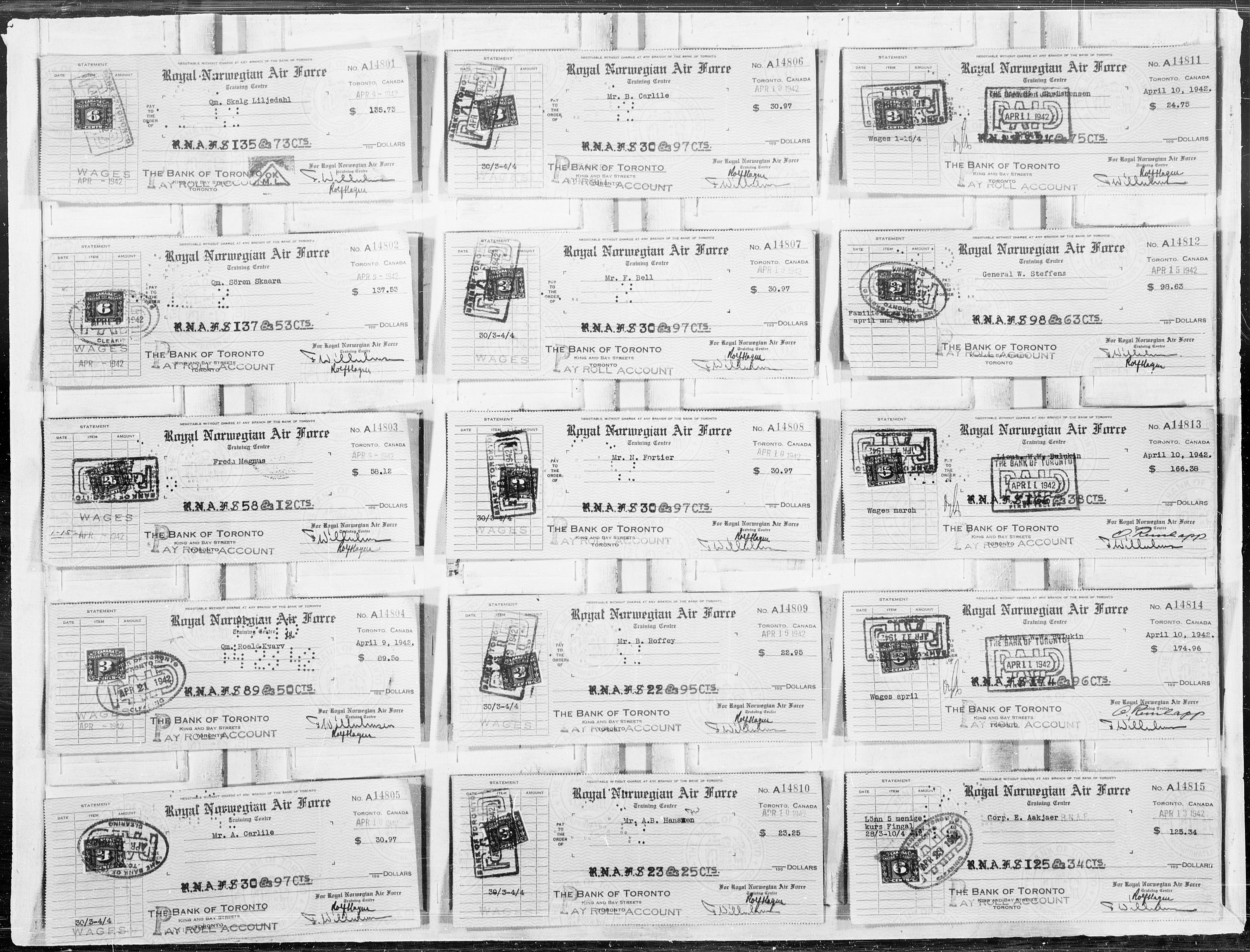 Forsvaret, Flyvåpnenes treningsleir 1940-1945, AV/RA-RAFA-3974/V/L0069: Sjekker.  F.T.L. lønningssjekker A-14 801 til 16 000.
F.T.L. brukskonto A-16 001 til A-20 199., 1940-1945