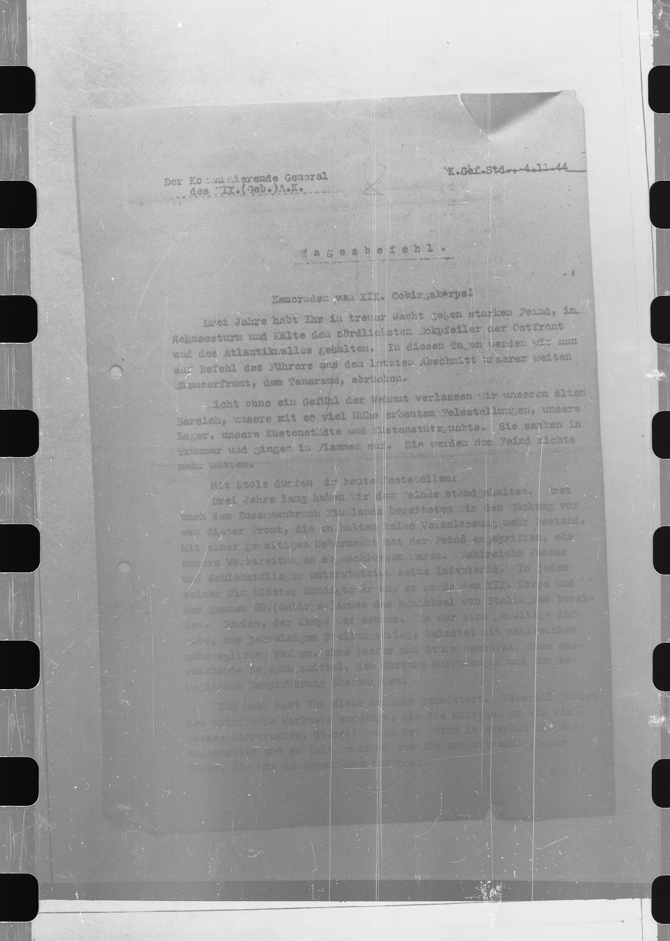 Documents Section, RA/RAFA-2200/V/L0069: Film med LMDC Serial Number., 1940-1945, p. 121