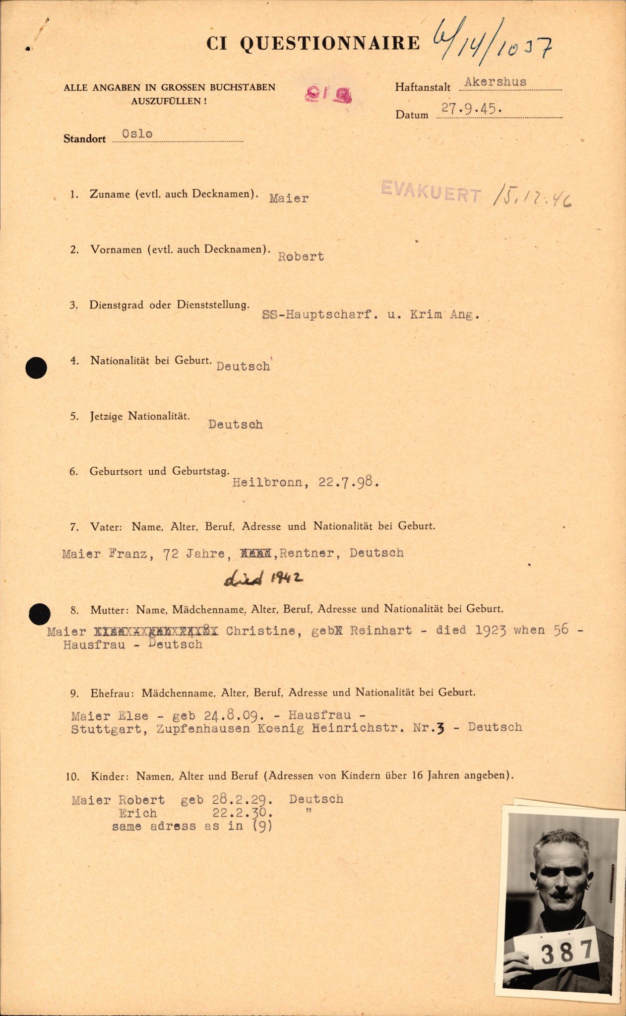 Forsvaret, Forsvarets overkommando II, AV/RA-RAFA-3915/D/Db/L0021: CI Questionaires. Tyske okkupasjonsstyrker i Norge. Tyskere., 1945-1946, p. 71