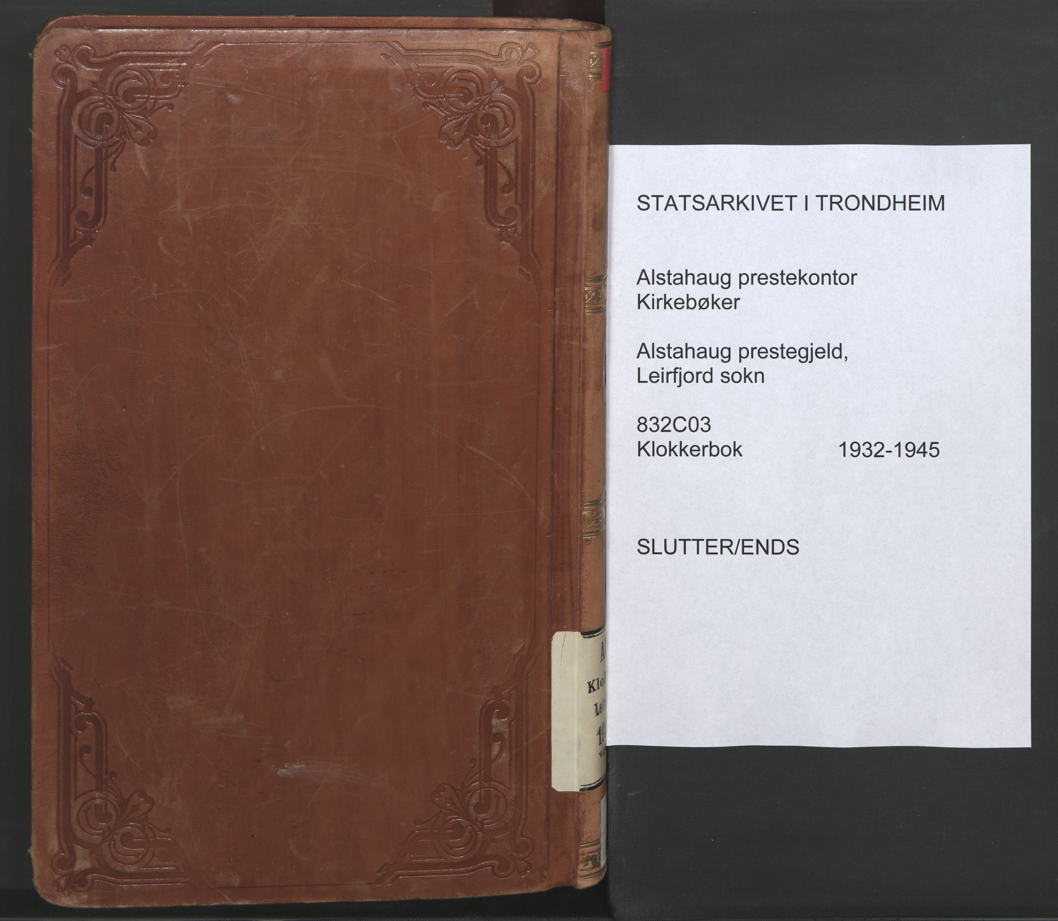 Ministerialprotokoller, klokkerbøker og fødselsregistre - Nordland, AV/SAT-A-1459/832/L0496: Parish register (copy) no. 832C03, 1932-1945