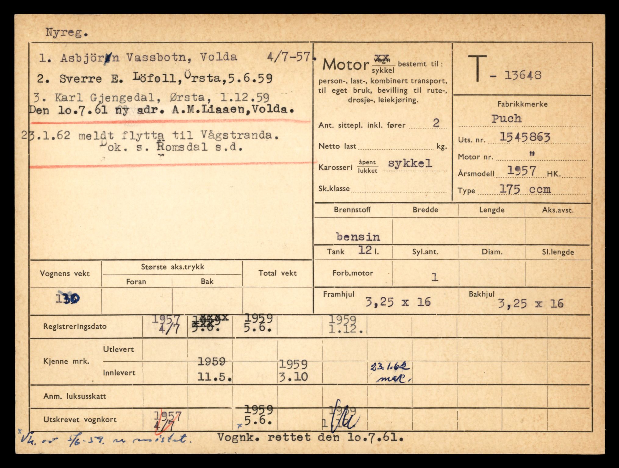 Møre og Romsdal vegkontor - Ålesund trafikkstasjon, AV/SAT-A-4099/F/Fe/L0040: Registreringskort for kjøretøy T 13531 - T 13709, 1927-1998, p. 2079