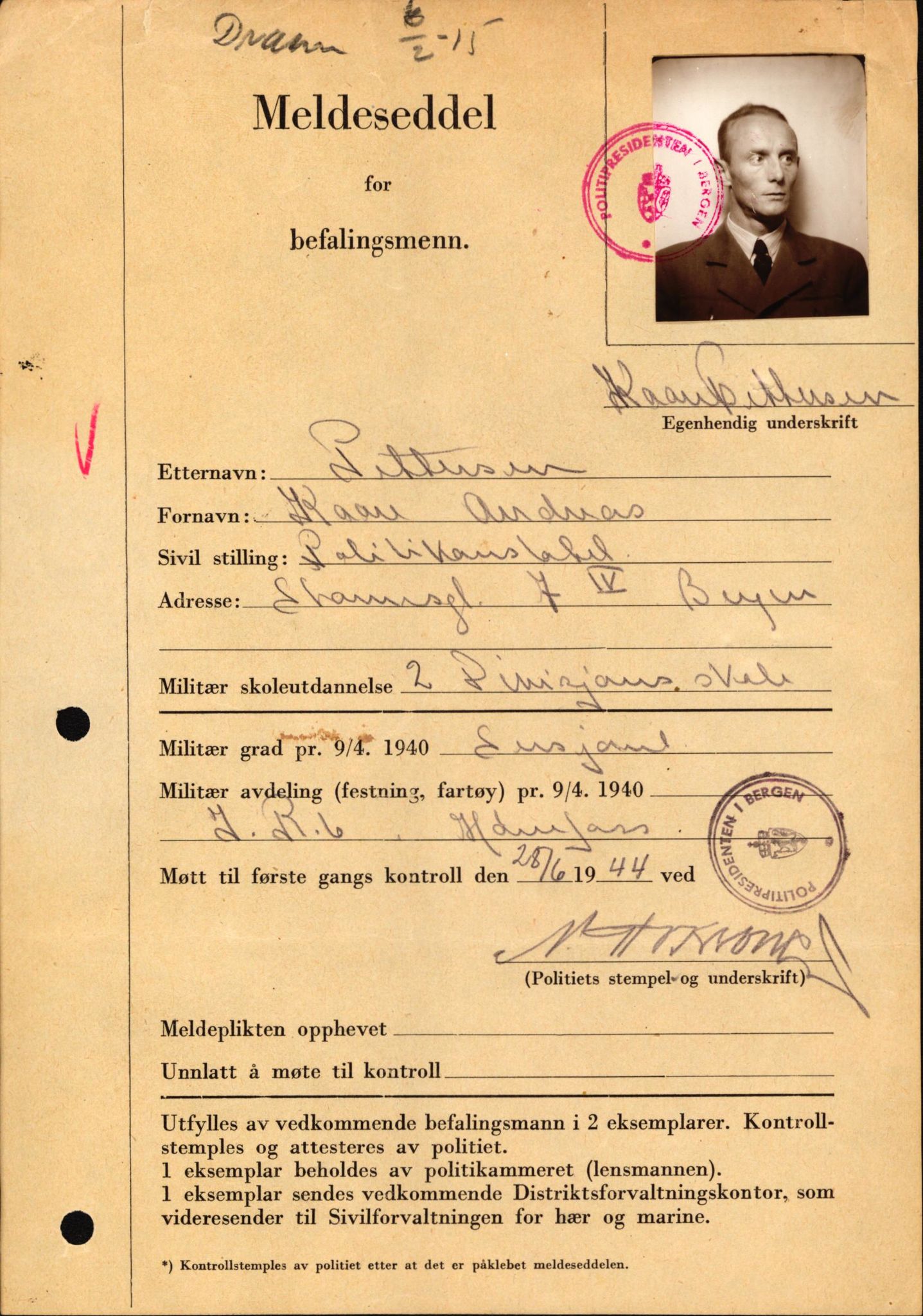 Forsvaret, Forsvarets krigshistoriske avdeling, AV/RA-RAFA-2017/Y/Yf/L0209: II-C-11-2121  -  Okkupasjonstiden.  Meldesedler for befal med foto og oppl. om militær grad 9. apr. 1940., 1944-1945, p. 509