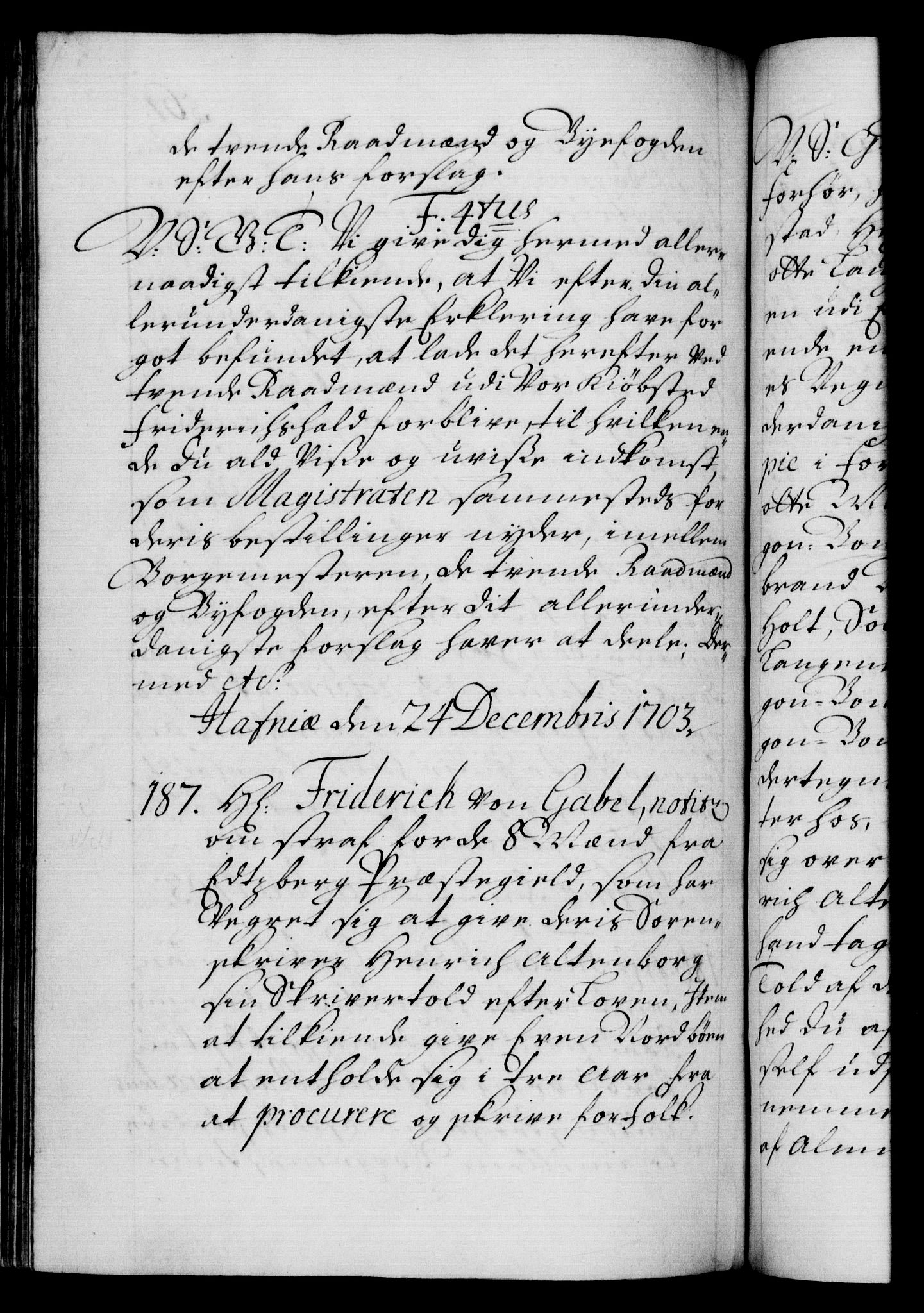 Danske Kanselli 1572-1799, AV/RA-EA-3023/F/Fc/Fca/Fcab/L0016: Norske tegnelser, 1699-1703, p. 561b