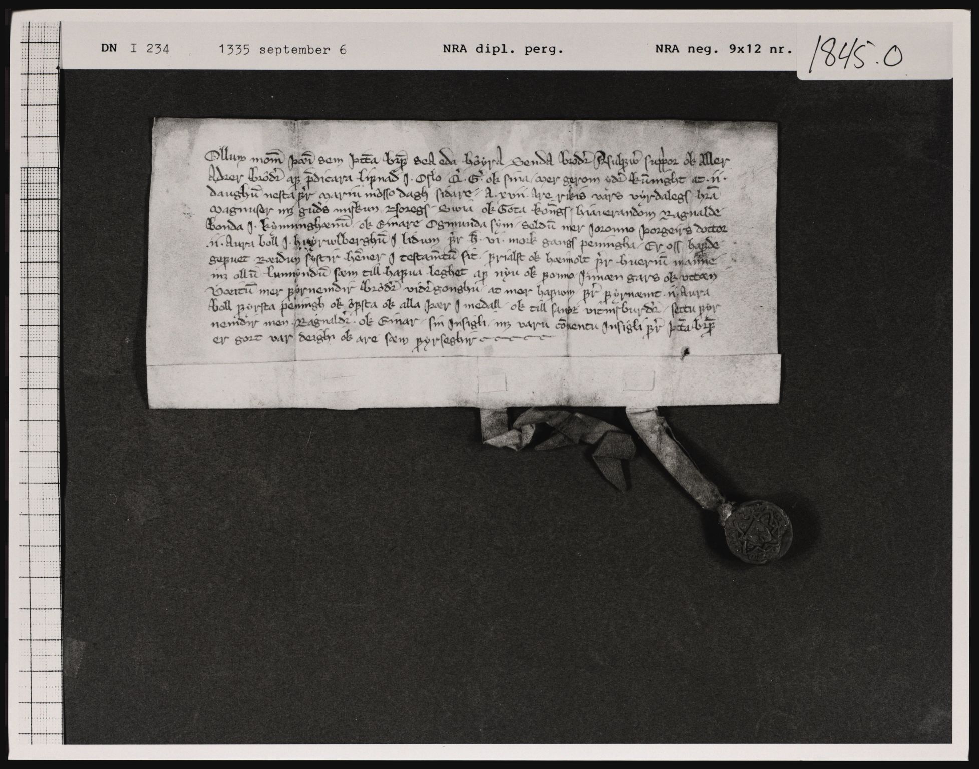 Riksarkivets diplomsamling, AV/RA-EA-5965/F01/F01a/L0035: Dokumenter, 1335, p. 3
