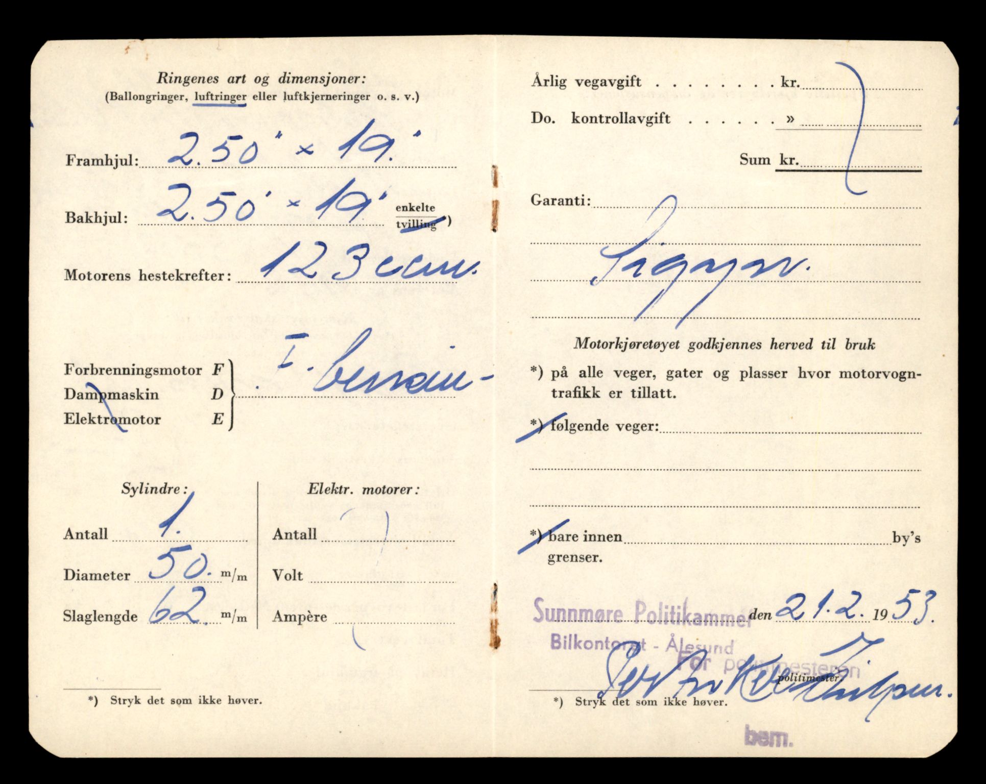 Møre og Romsdal vegkontor - Ålesund trafikkstasjon, AV/SAT-A-4099/F/Fe/L0026: Registreringskort for kjøretøy T 11046 - T 11160, 1927-1998, p. 1654