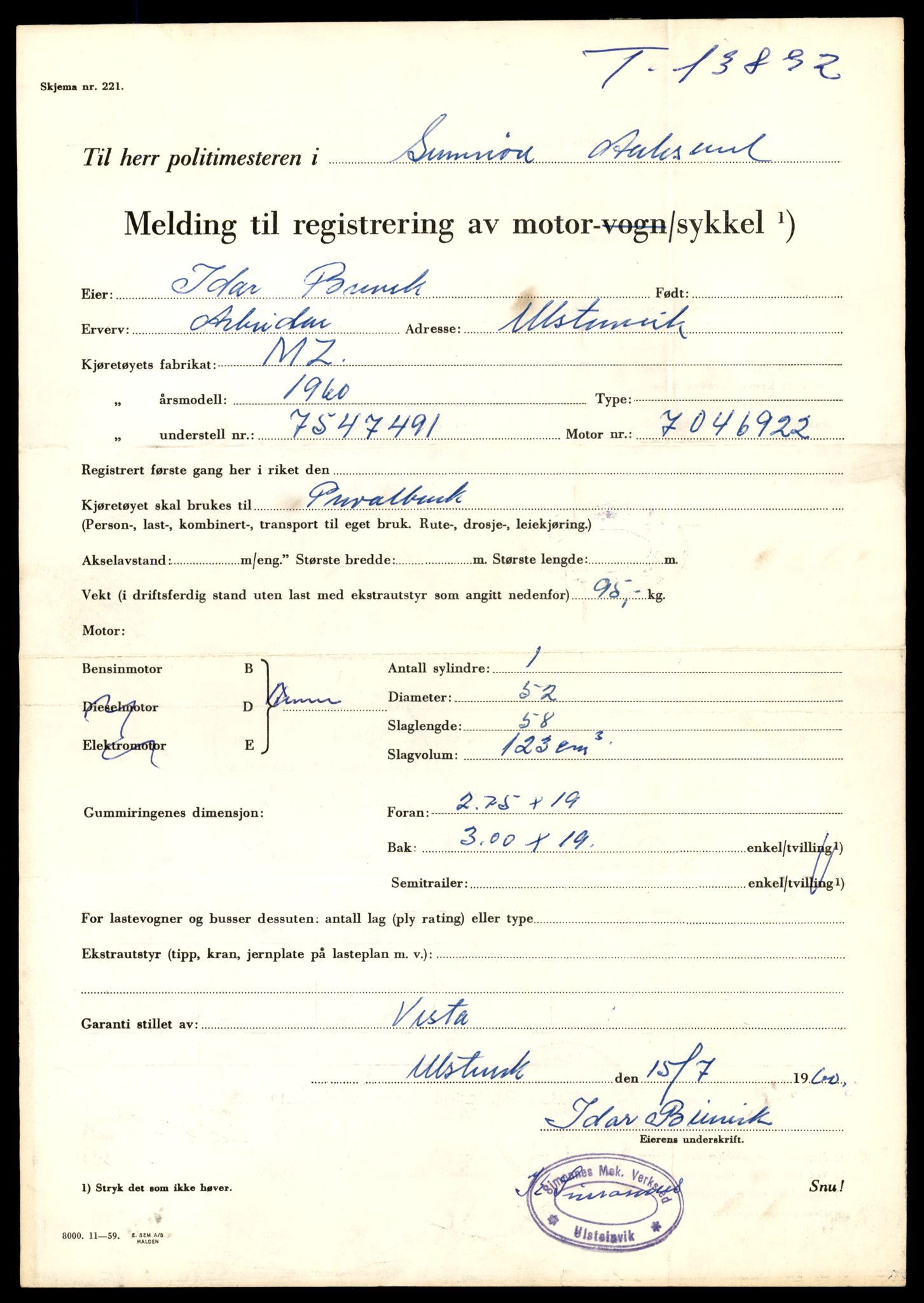 Møre og Romsdal vegkontor - Ålesund trafikkstasjon, AV/SAT-A-4099/F/Fe/L0041: Registreringskort for kjøretøy T 13710 - T 13905, 1927-1998, p. 3157