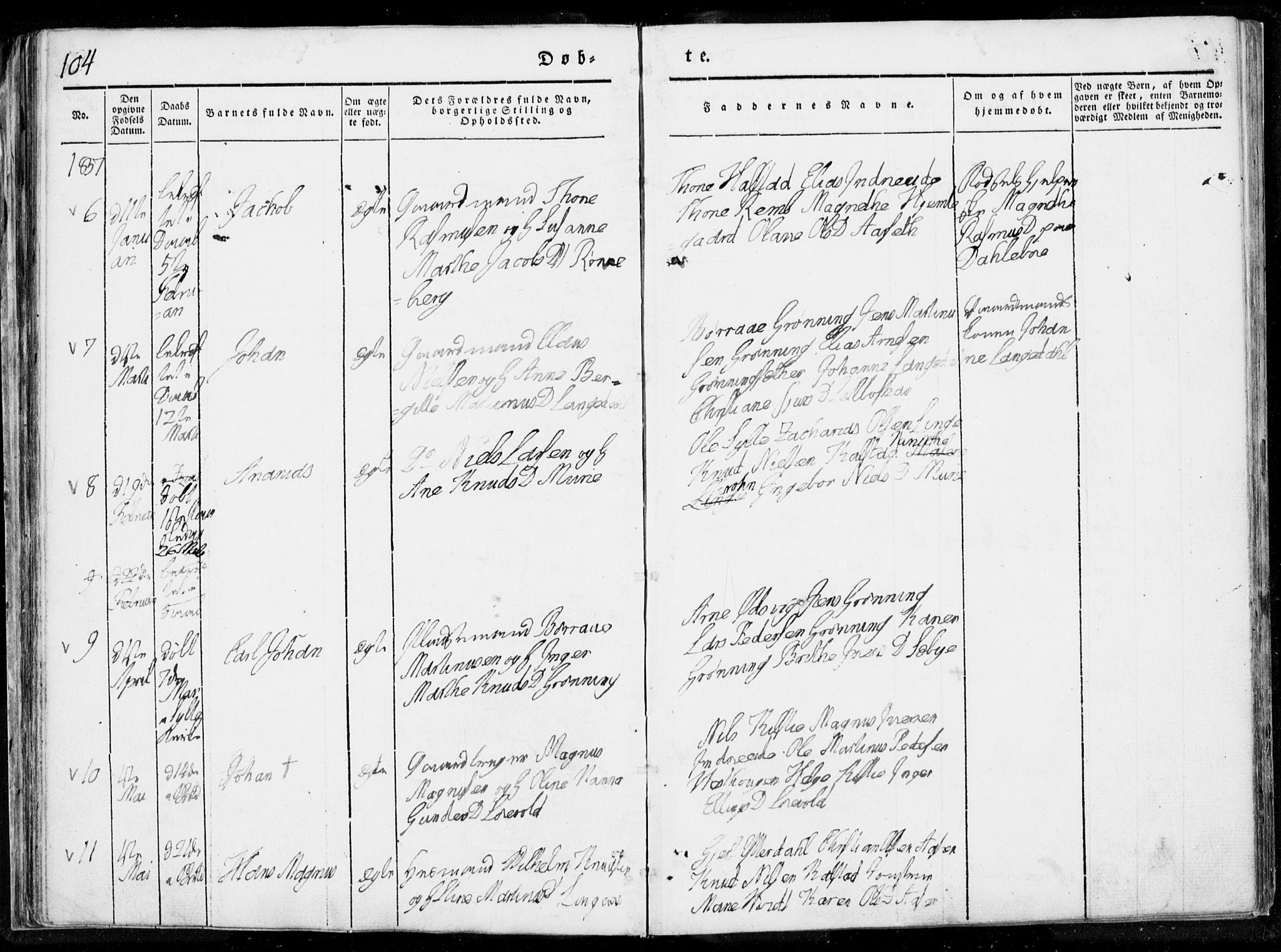 Ministerialprotokoller, klokkerbøker og fødselsregistre - Møre og Romsdal, AV/SAT-A-1454/519/L0247: Parish register (official) no. 519A06, 1827-1846, p. 104