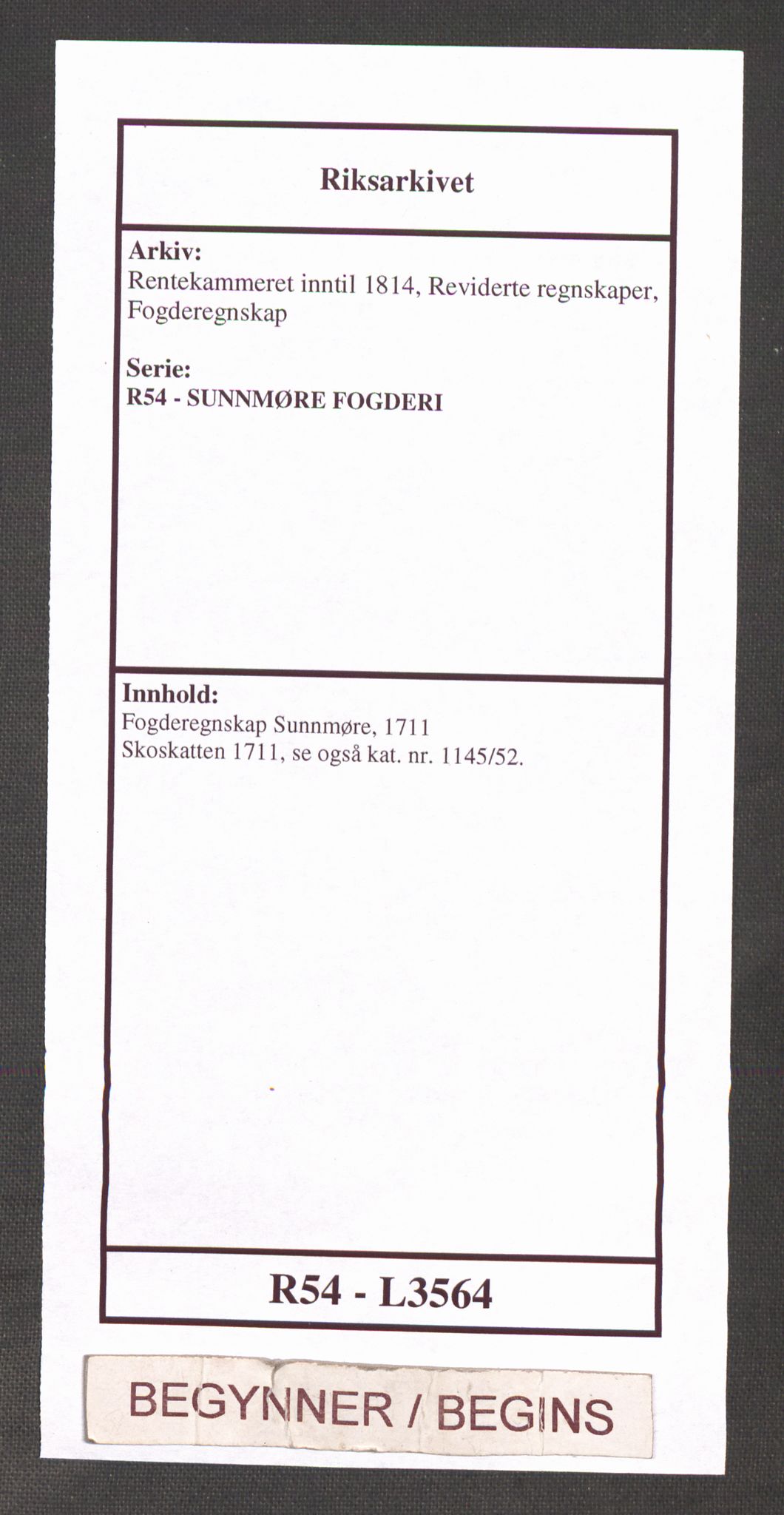 Rentekammeret inntil 1814, Reviderte regnskaper, Fogderegnskap, RA/EA-4092/R54/L3564: Fogderegnskap Sunnmøre, 1711, p. 1