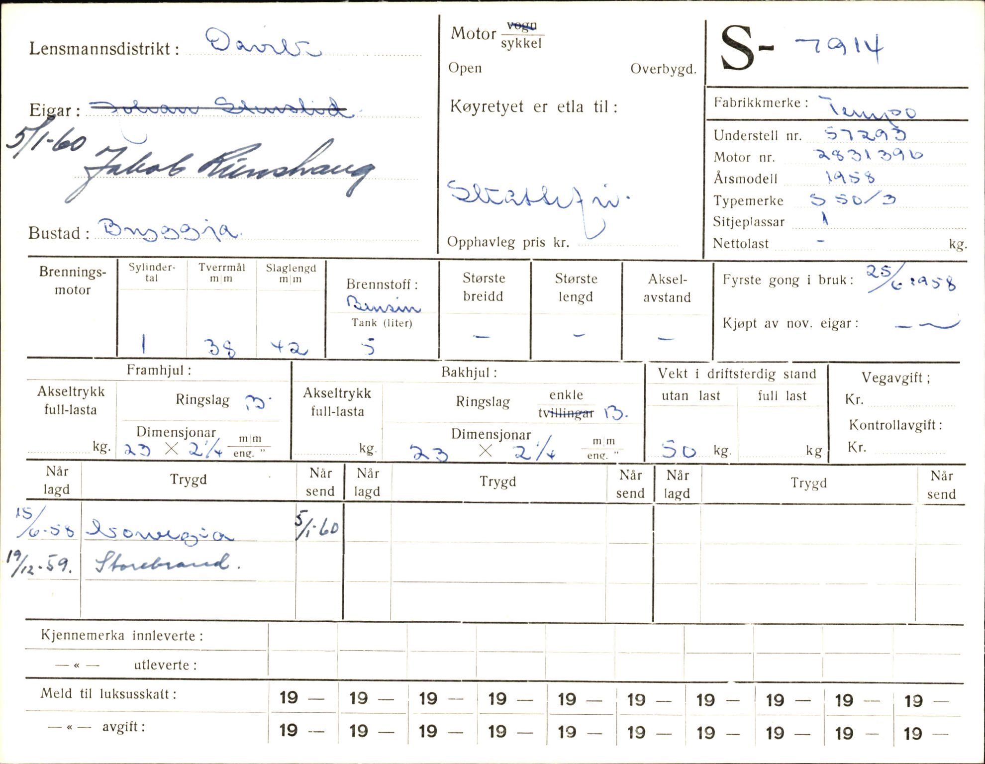 Statens vegvesen, Sogn og Fjordane vegkontor, AV/SAB-A-5301/4/F/L0005: Registerkort utmeldte Fjordane S7900-8299, 1930-1961, p. 22