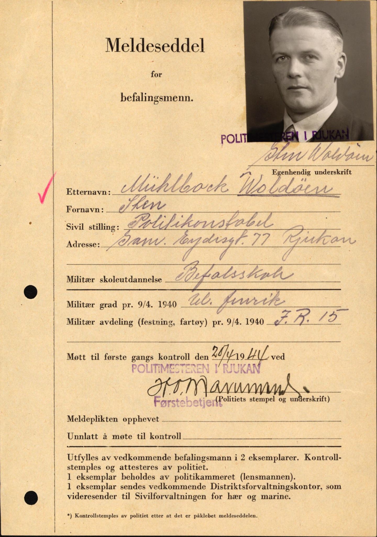 Forsvaret, Forsvarets krigshistoriske avdeling, AV/RA-RAFA-2017/Y/Yf/L0209: II-C-11-2121  -  Okkupasjonstiden.  Meldesedler for befal med foto og oppl. om militær grad 9. apr. 1940., 1944-1945, p. 1295