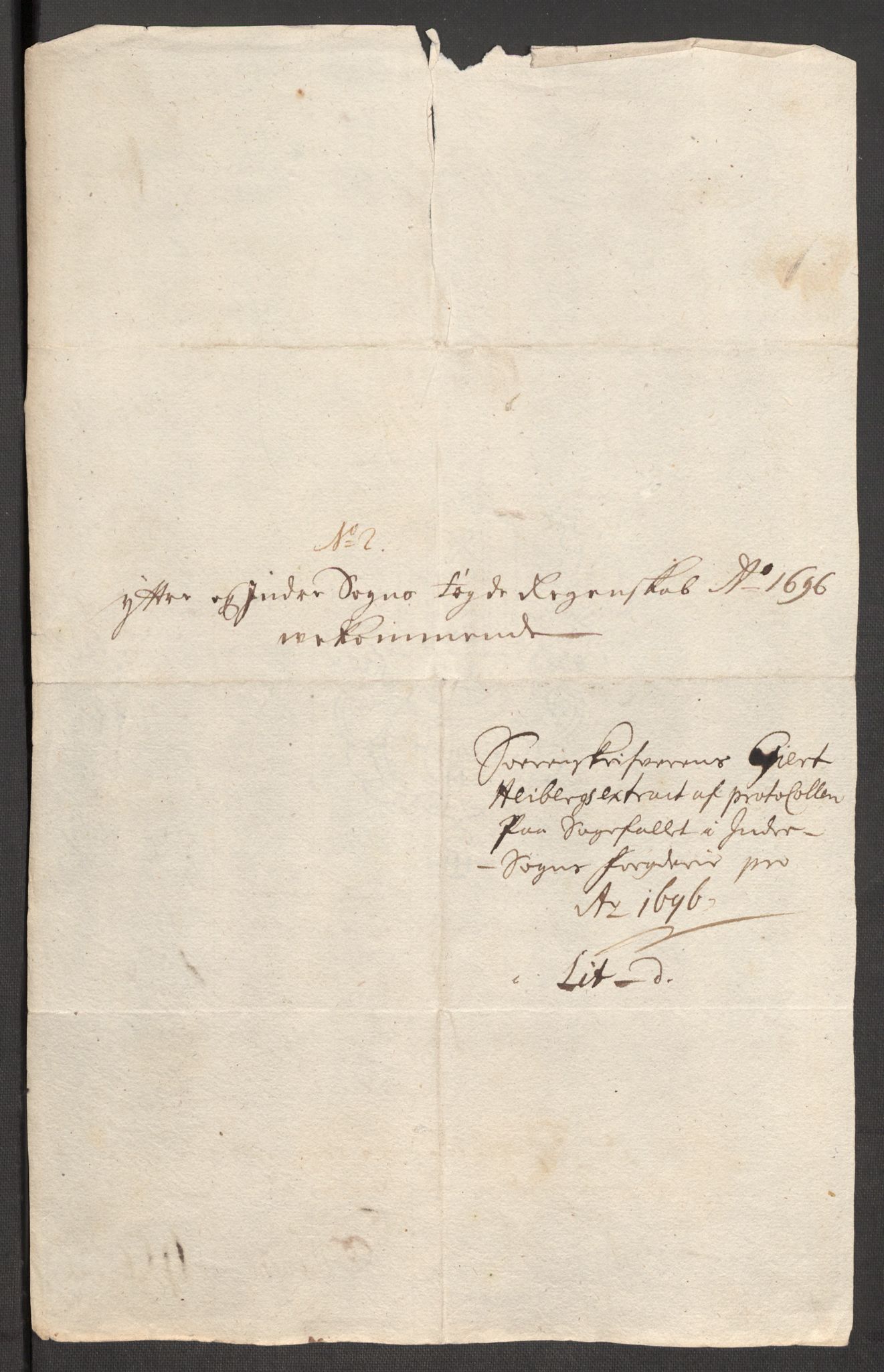 Rentekammeret inntil 1814, Reviderte regnskaper, Fogderegnskap, AV/RA-EA-4092/R52/L3309: Fogderegnskap Sogn, 1696-1697, p. 187