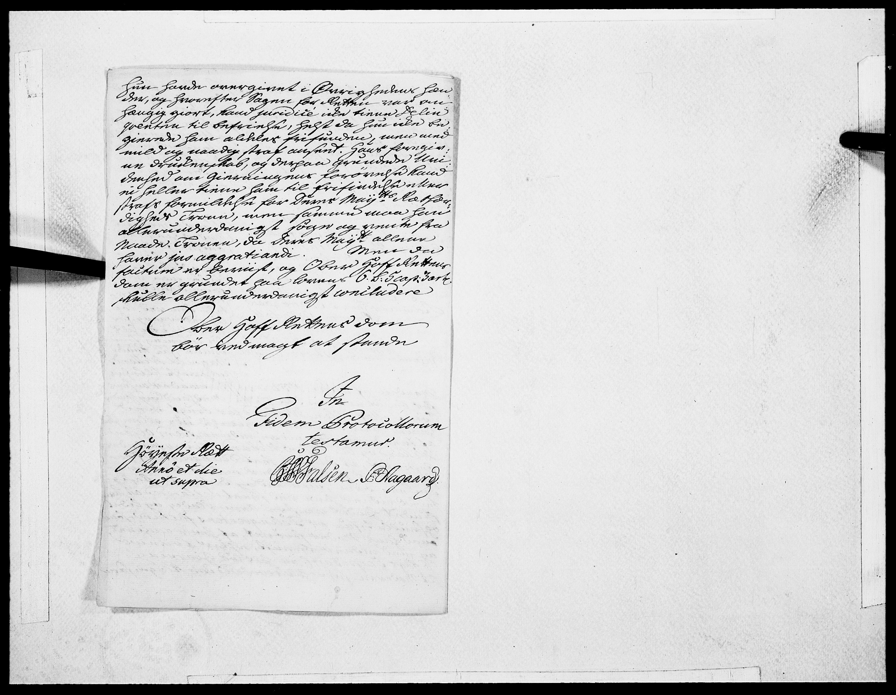 Danske Kanselli 1572-1799, AV/RA-EA-3023/F/Fc/Fcc/Fcca/L0166: Norske innlegg 1572-1799, 1754, p. 83