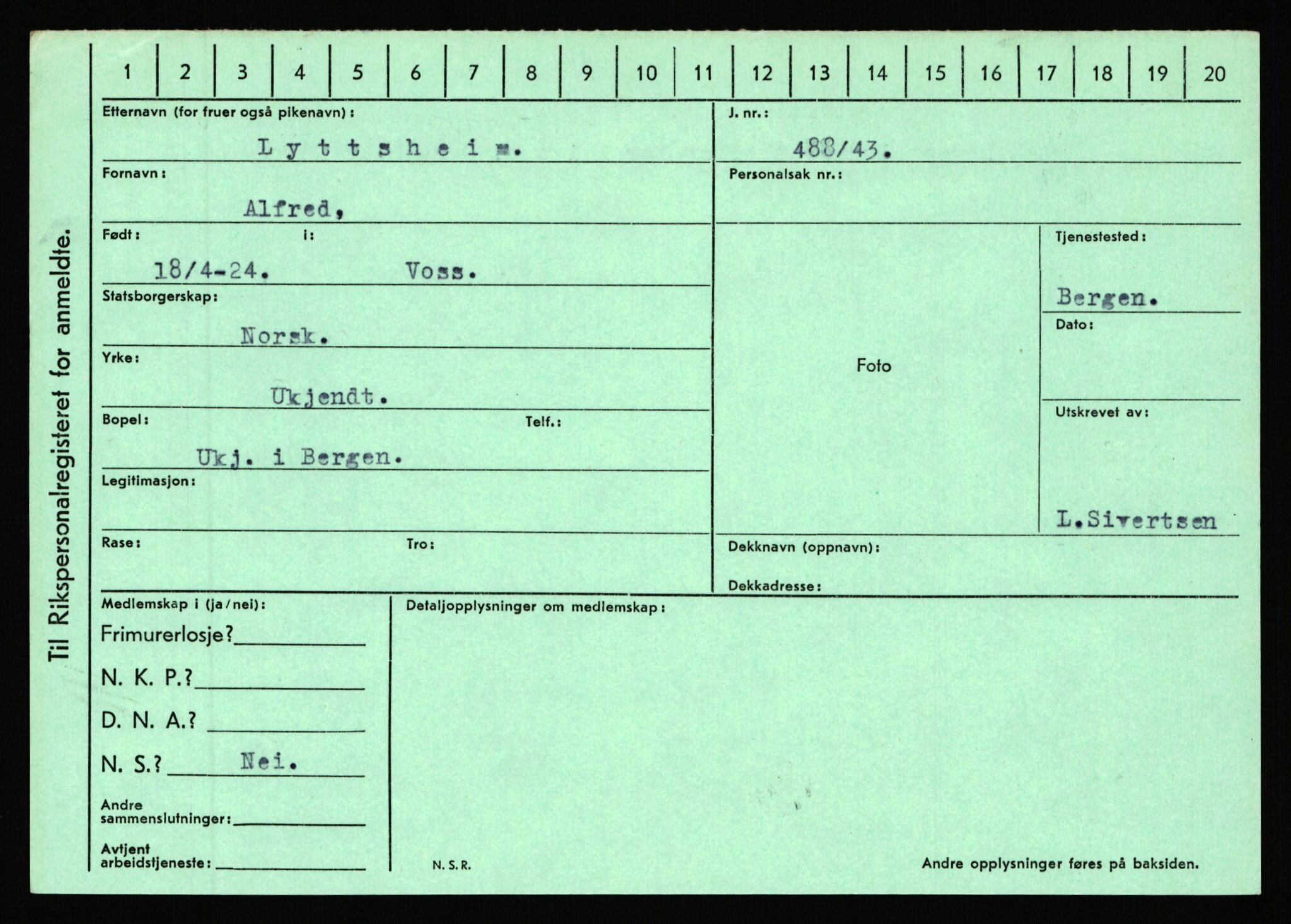 Statspolitiet - Hovedkontoret / Osloavdelingen, AV/RA-S-1329/C/Ca/L0010: Lind - Moksnes, 1943-1945, p. 1762