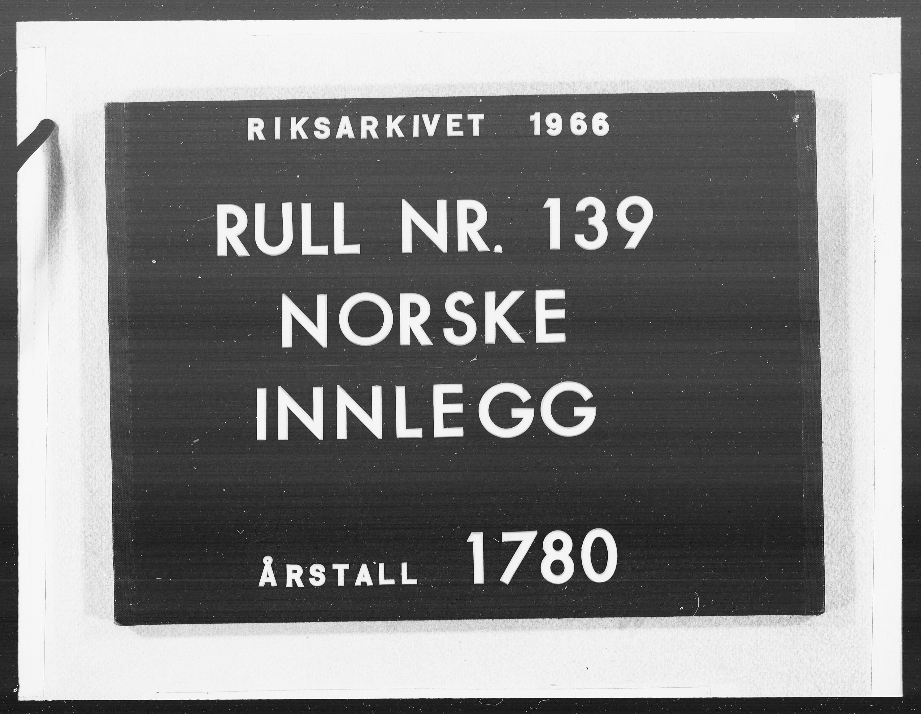 Danske Kanselli 1572-1799, AV/RA-EA-3023/F/Fc/Fcc/Fcca/L0236: Norske innlegg 1572-1799, 1780, p. 236