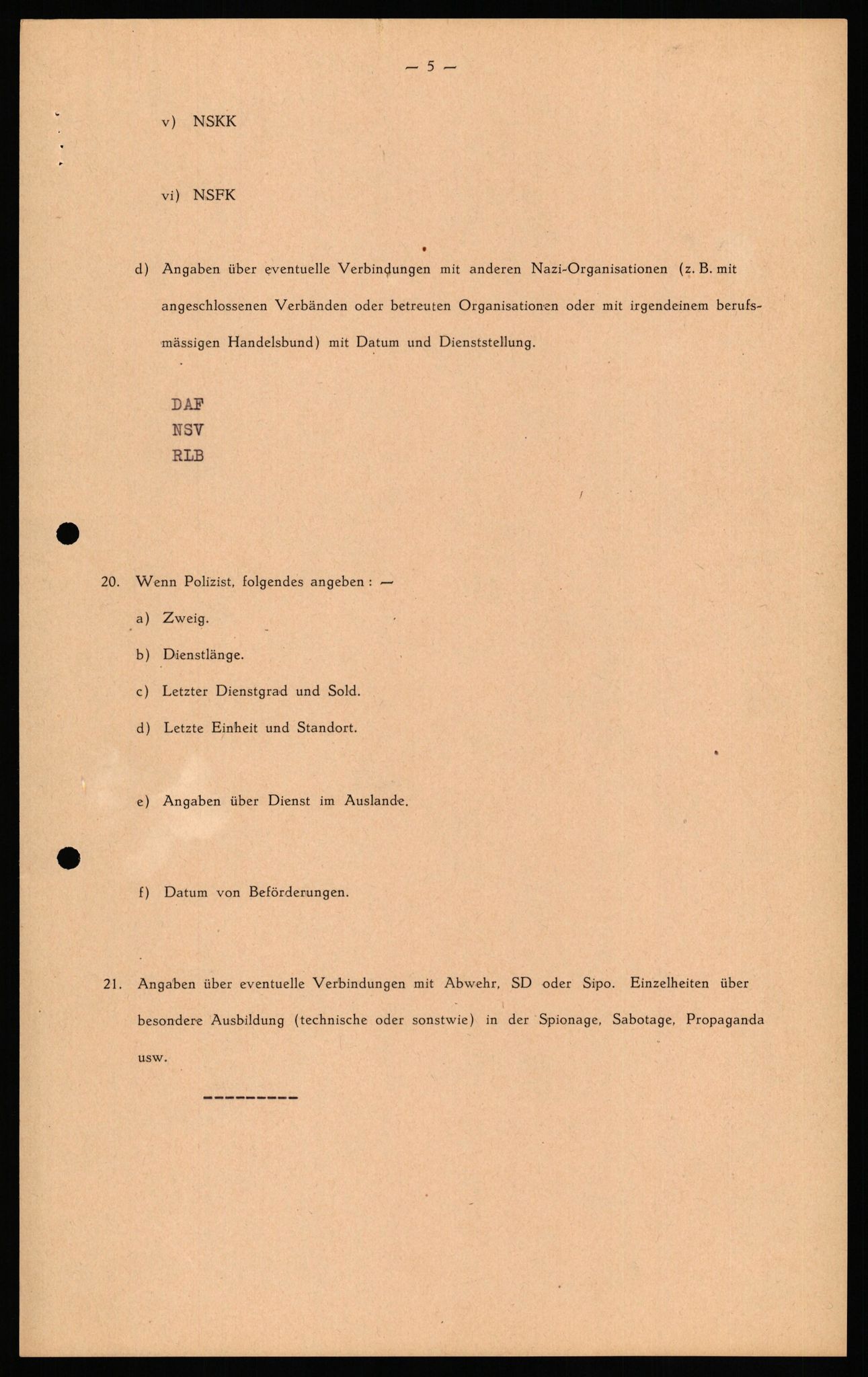 Forsvaret, Forsvarets overkommando II, AV/RA-RAFA-3915/D/Db/L0034: CI Questionaires. Tyske okkupasjonsstyrker i Norge. Tyskere., 1945-1946, p. 457