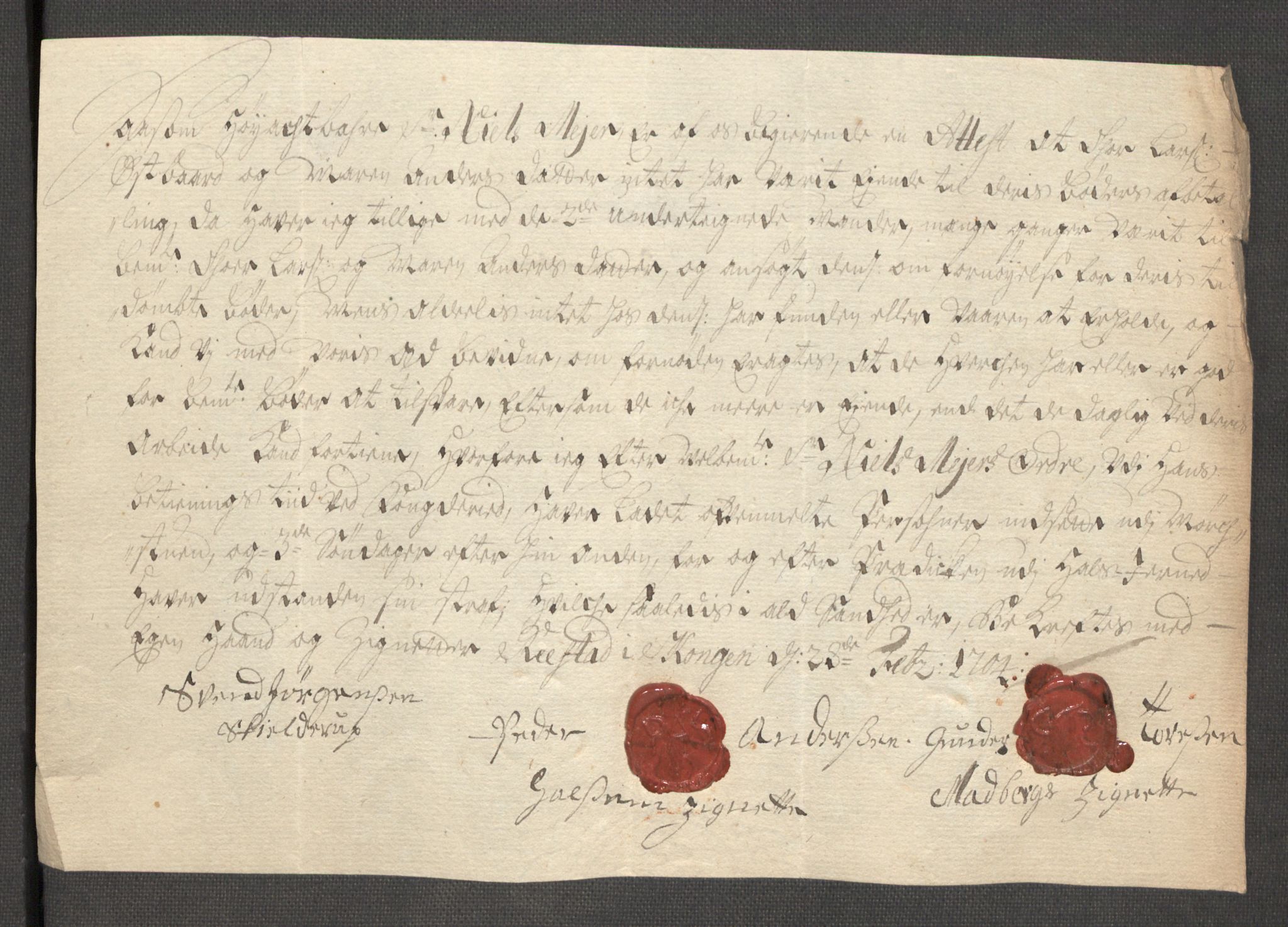 Rentekammeret inntil 1814, Reviderte regnskaper, Fogderegnskap, AV/RA-EA-4092/R62/L4193: Fogderegnskap Stjørdal og Verdal, 1701-1702, p. 230