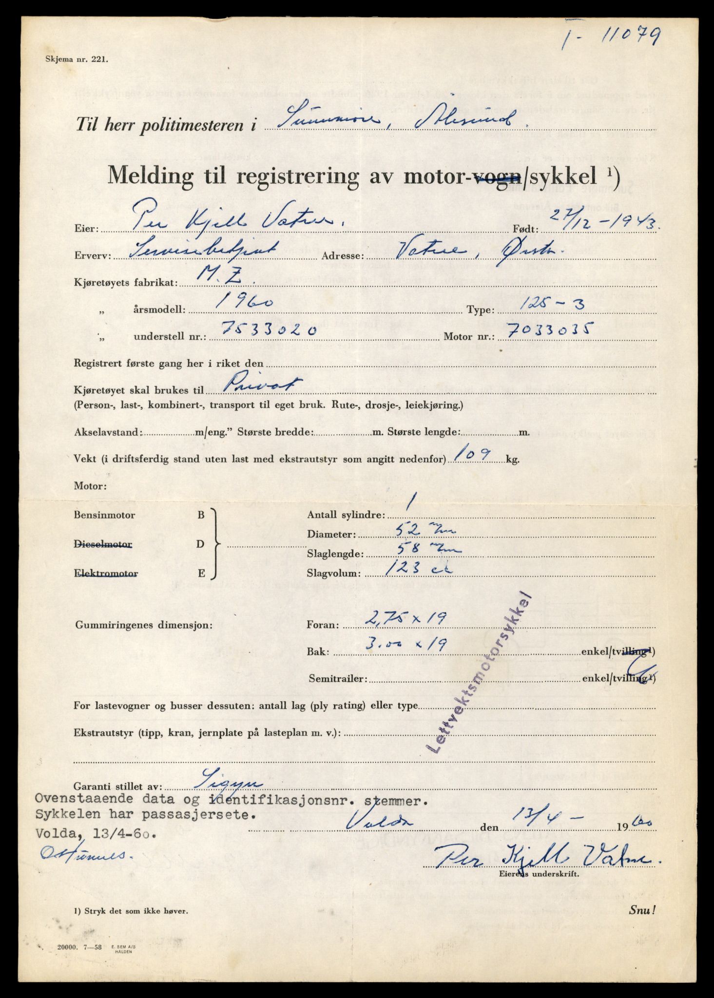 Møre og Romsdal vegkontor - Ålesund trafikkstasjon, AV/SAT-A-4099/F/Fe/L0026: Registreringskort for kjøretøy T 11046 - T 11160, 1927-1998, p. 1003