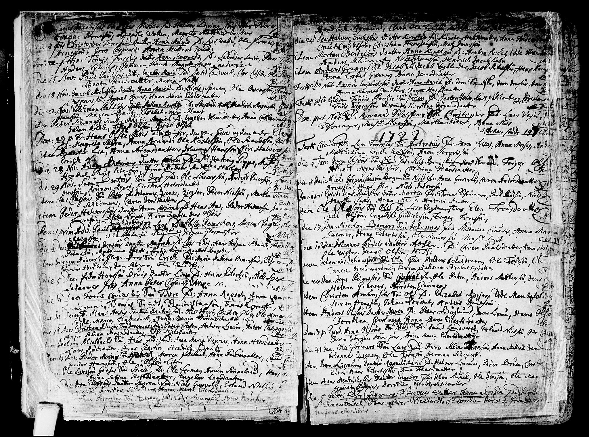Kongsberg kirkebøker, SAKO/A-22/F/Fa/L0002: Parish register (official) no. I 2, 1721-1743, p. 8-9