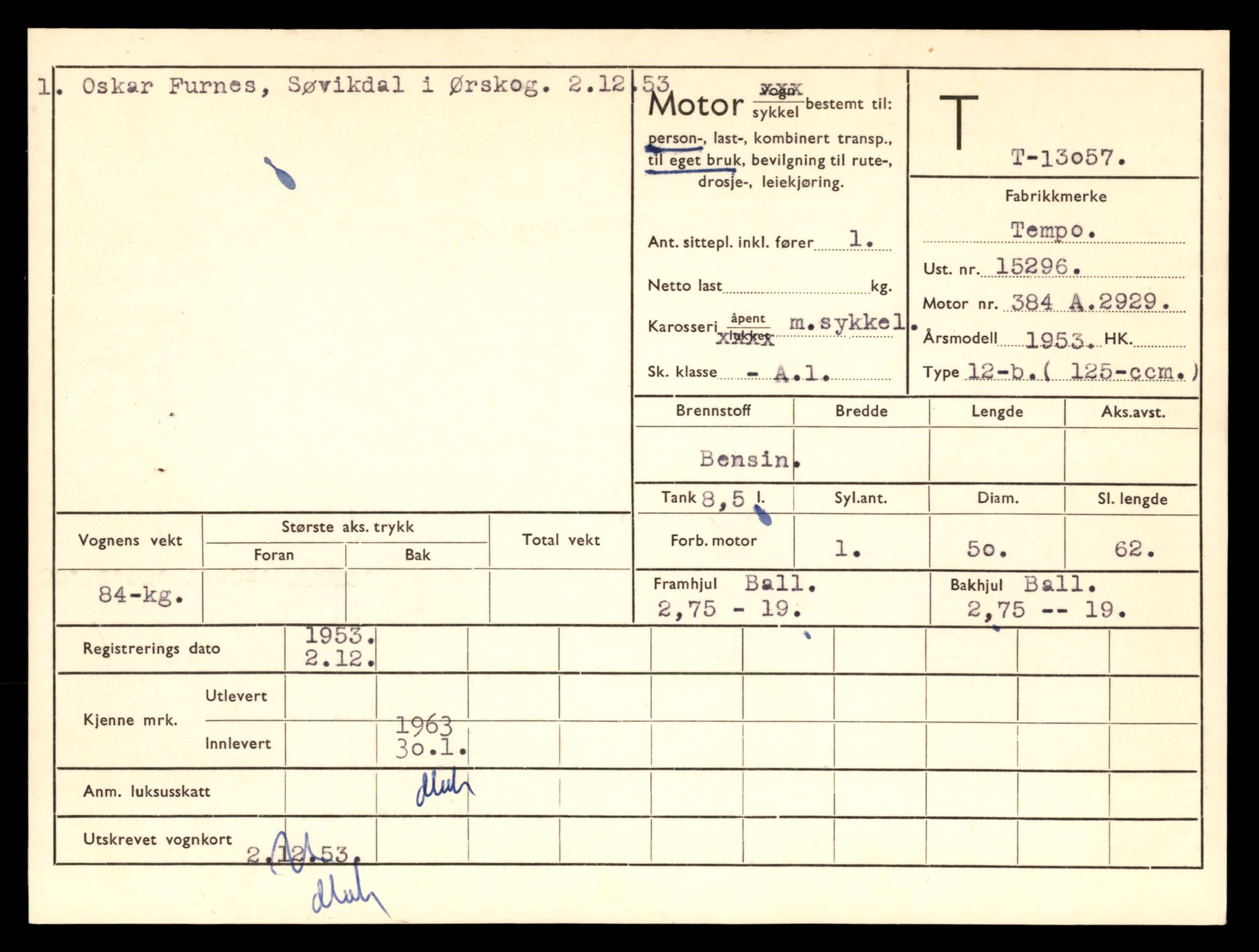 Møre og Romsdal vegkontor - Ålesund trafikkstasjon, AV/SAT-A-4099/F/Fe/L0037: Registreringskort for kjøretøy T 13031 - T 13179, 1927-1998, p. 553