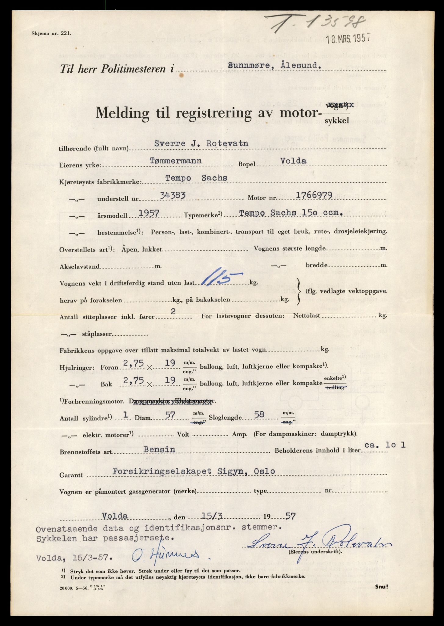 Møre og Romsdal vegkontor - Ålesund trafikkstasjon, AV/SAT-A-4099/F/Fe/L0040: Registreringskort for kjøretøy T 13531 - T 13709, 1927-1998, p. 1204