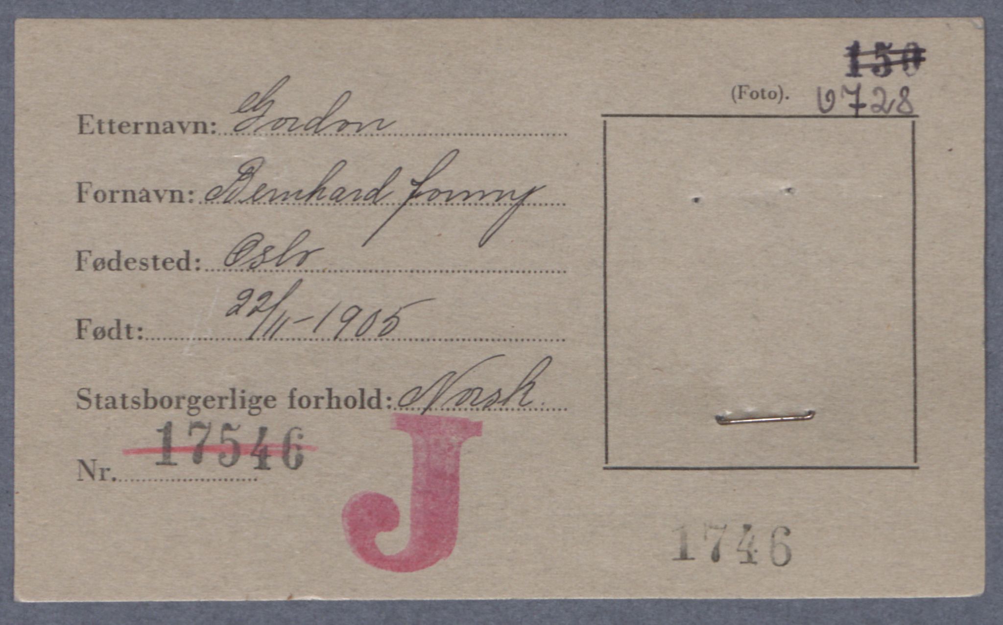 Sosialdepartementet, Våre Falne, RA/S-1708/E/Ee/L0021A: Fotografier av jøder på legitimasjonskort (1941-42), 1941-1942, p. 155