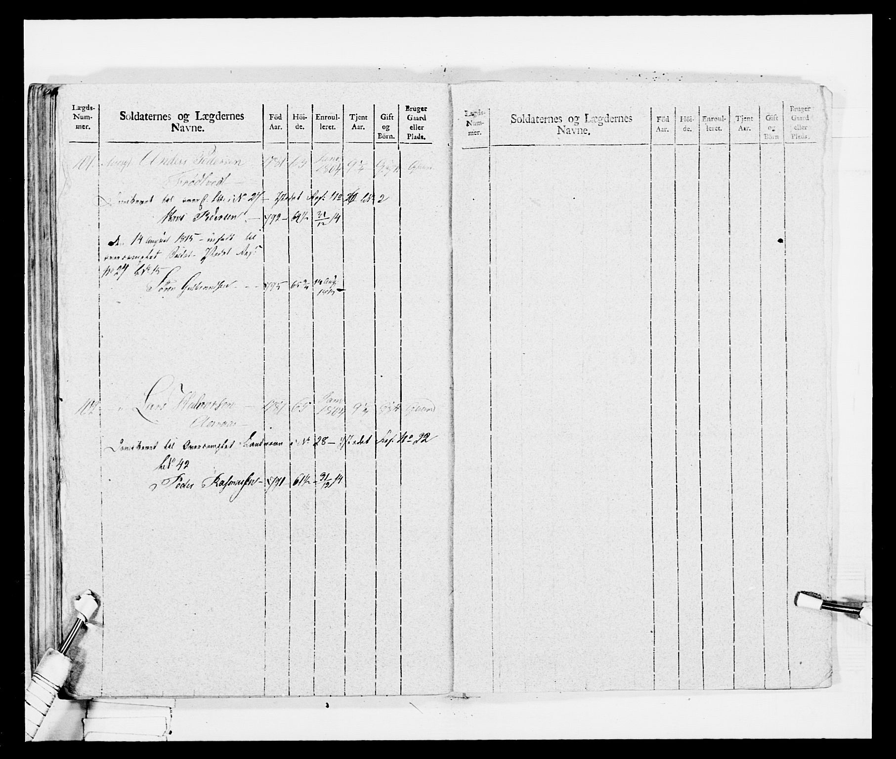 Generalitets- og kommissariatskollegiet, Det kongelige norske kommissariatskollegium, AV/RA-EA-5420/E/Eh/L0035: Nordafjelske gevorbne infanteriregiment, 1812-1813, p. 221